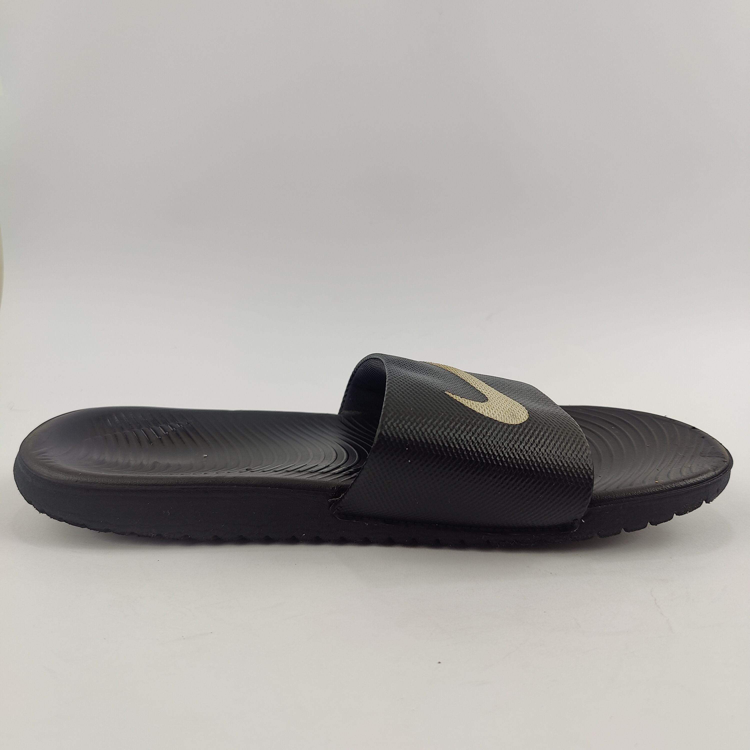 Nike Kawa Slides (UK/PK 6) - 4001125