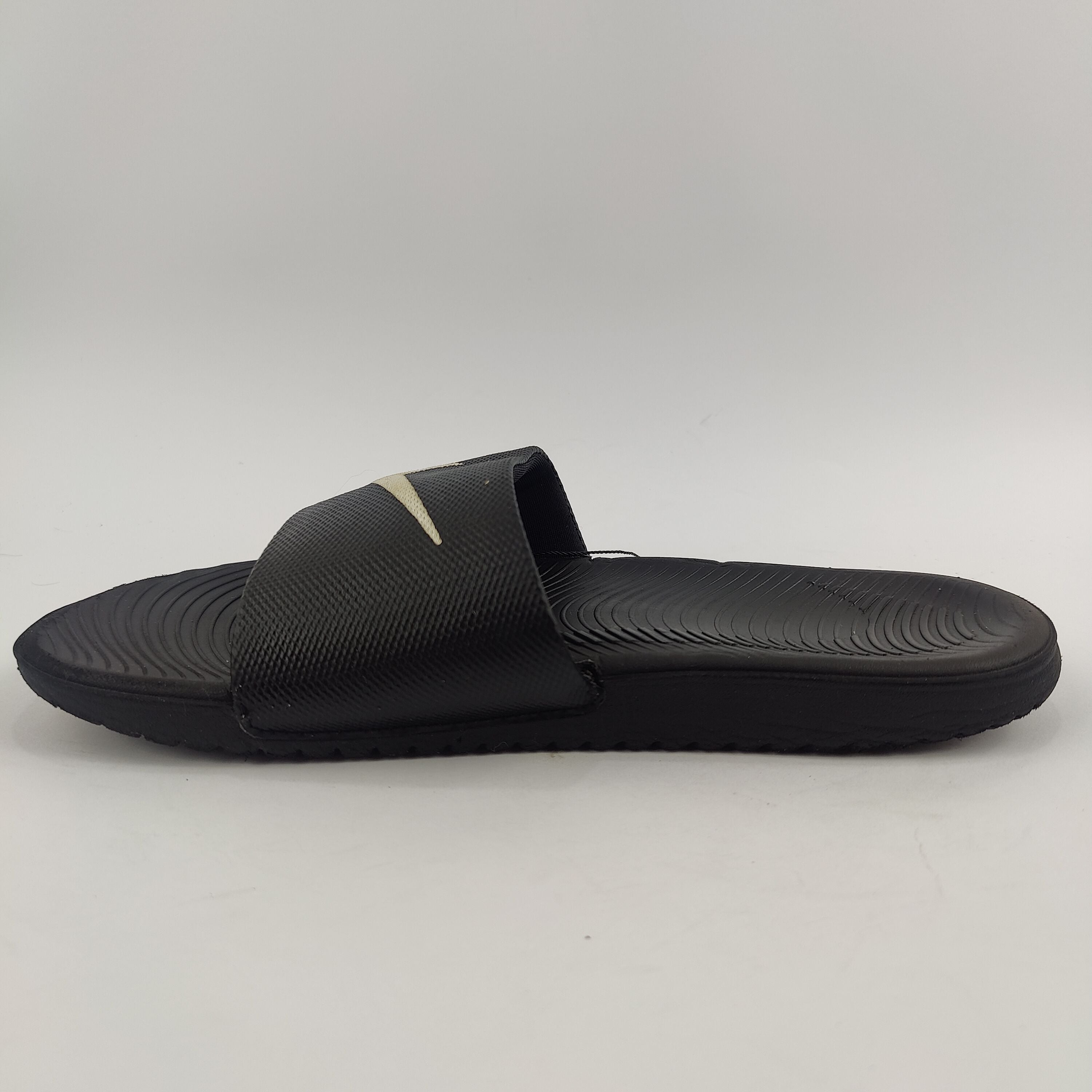 Nike Kawa Slides (UK/PK 6) - 4001125