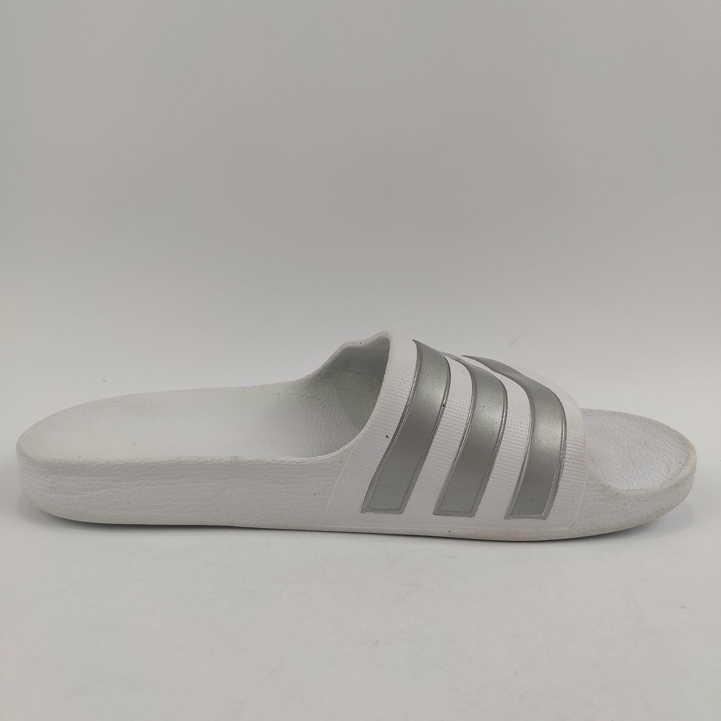 Adidas Slides (UK/PK 5) - 3701130