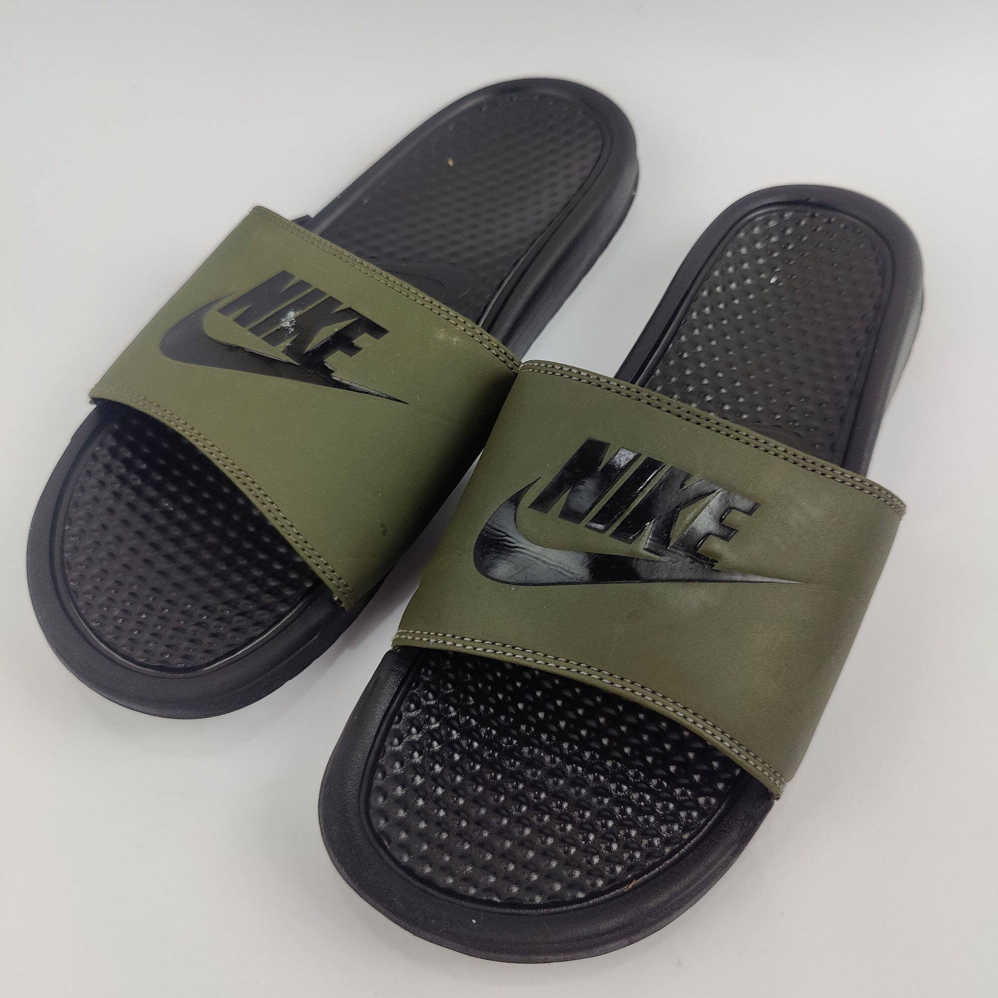 Nike Benassi Slides (UK/PK 9) - 4401134
