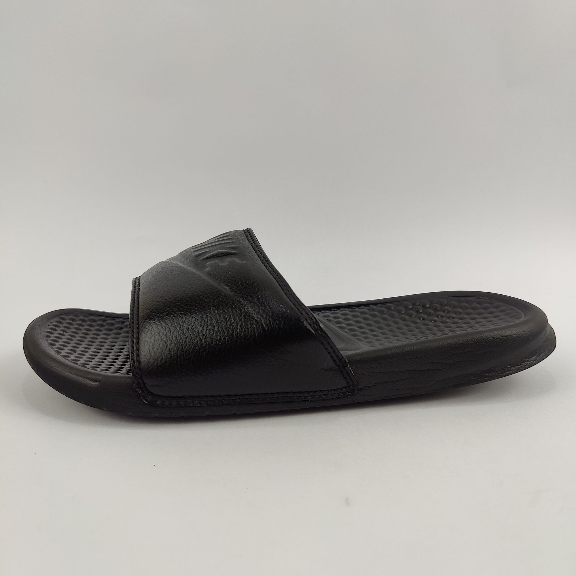 Nike Benassi Slides (UK/PK 8) - 4251102