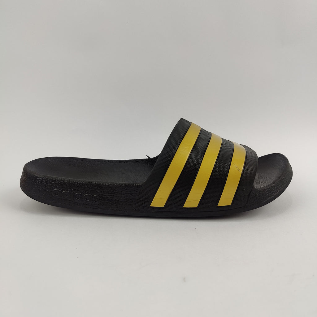 Adidas Slides (UK/PK 9) - 4351116