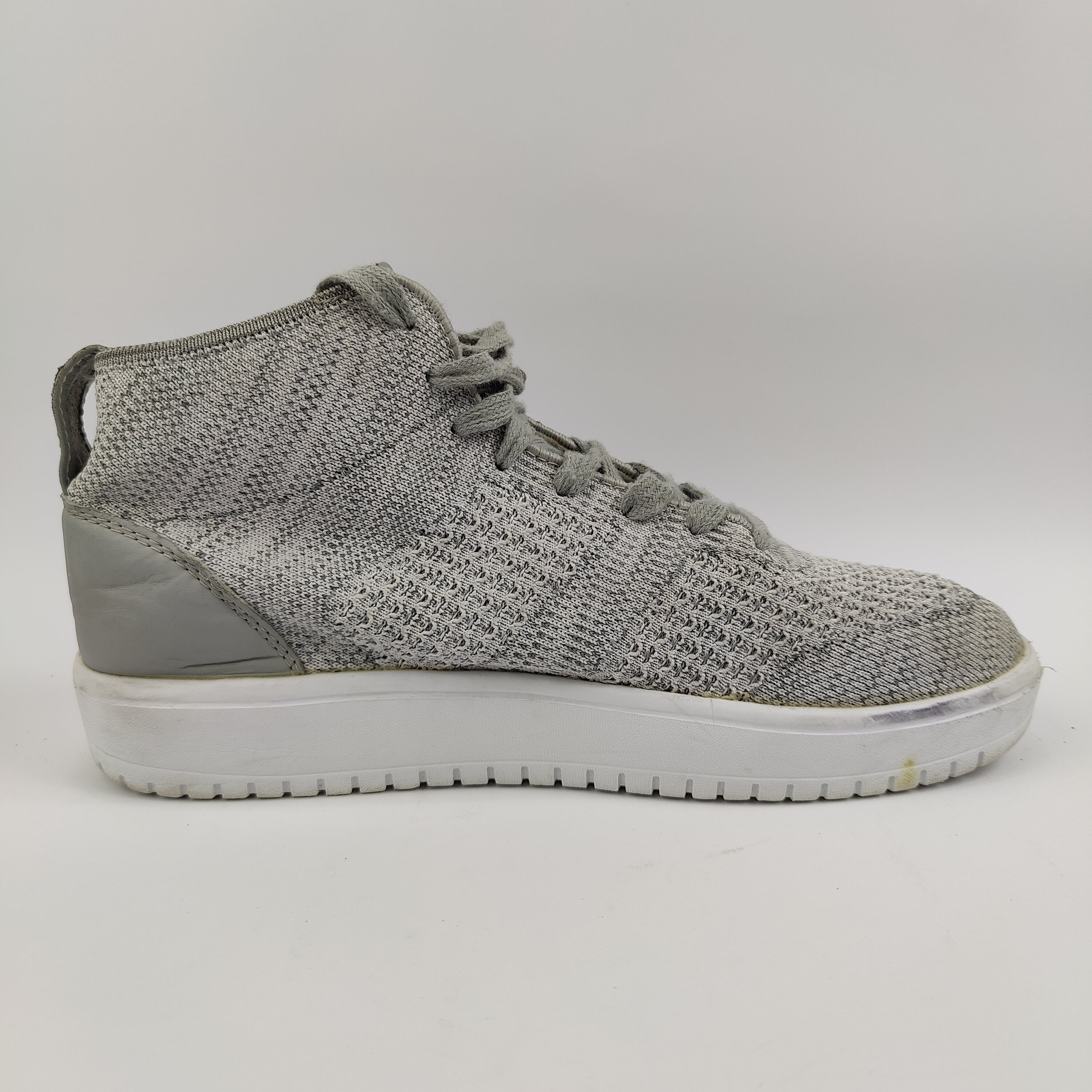High Top Sneakers (UK/PK 7.5) - 41.5 | Excellent