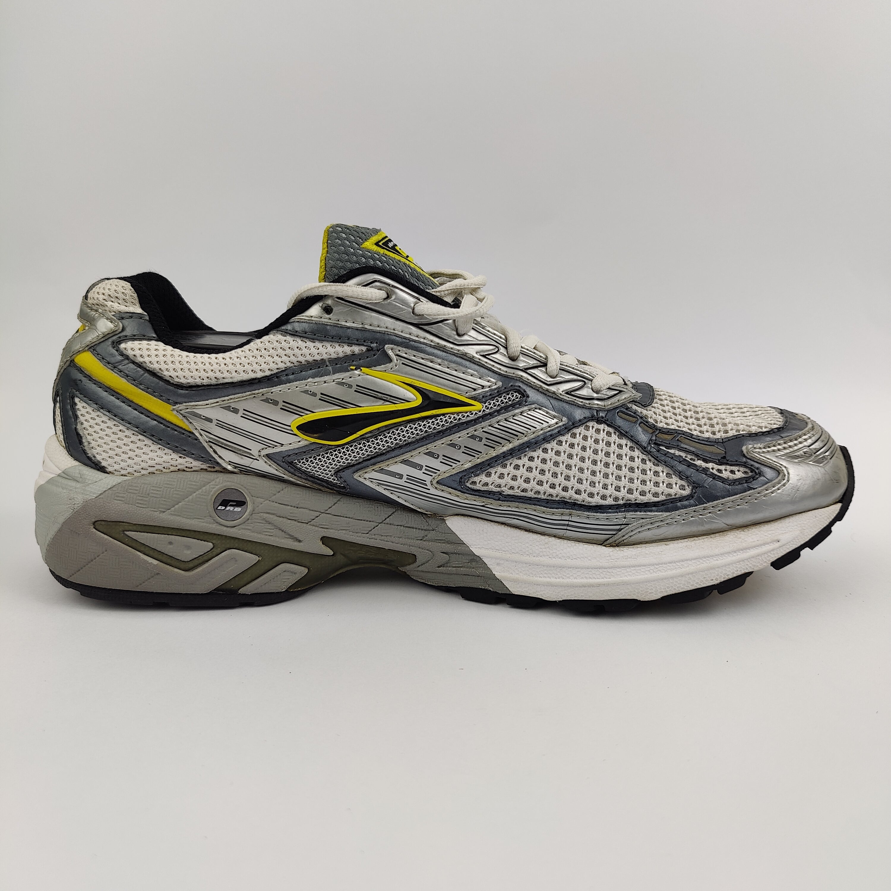 Brooks Adrenalin GTS 8 (UK/PK 10.5) - 45.5 | Excellent