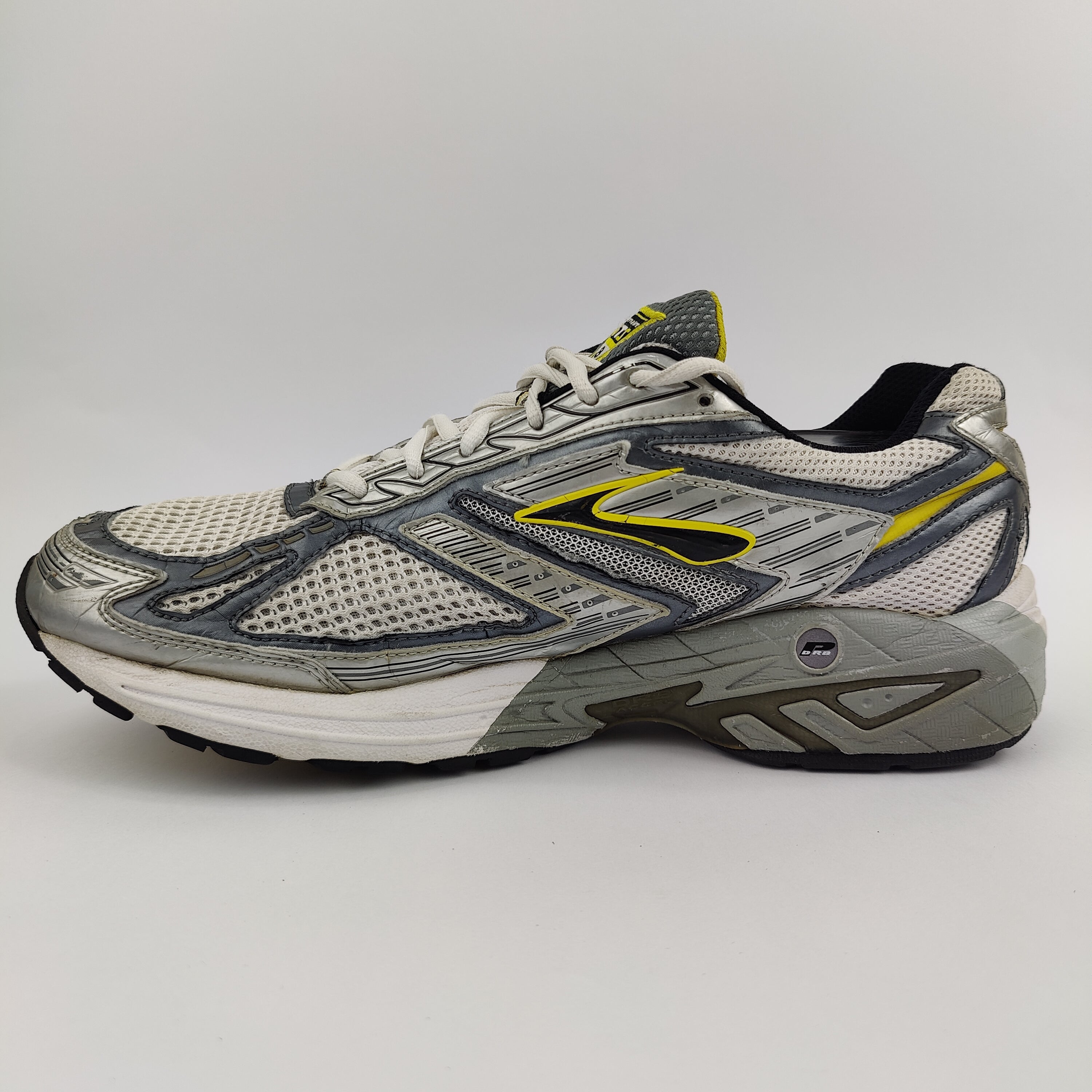 Brooks Adrenalin GTS 8 (UK/PK 10.5) - 45.5 | Excellent
