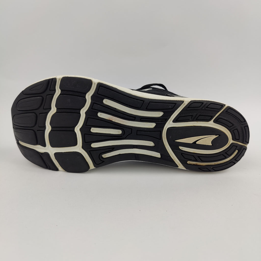 Altra Intuition 4 (UK/PK 6.5) - 40 | Excellent