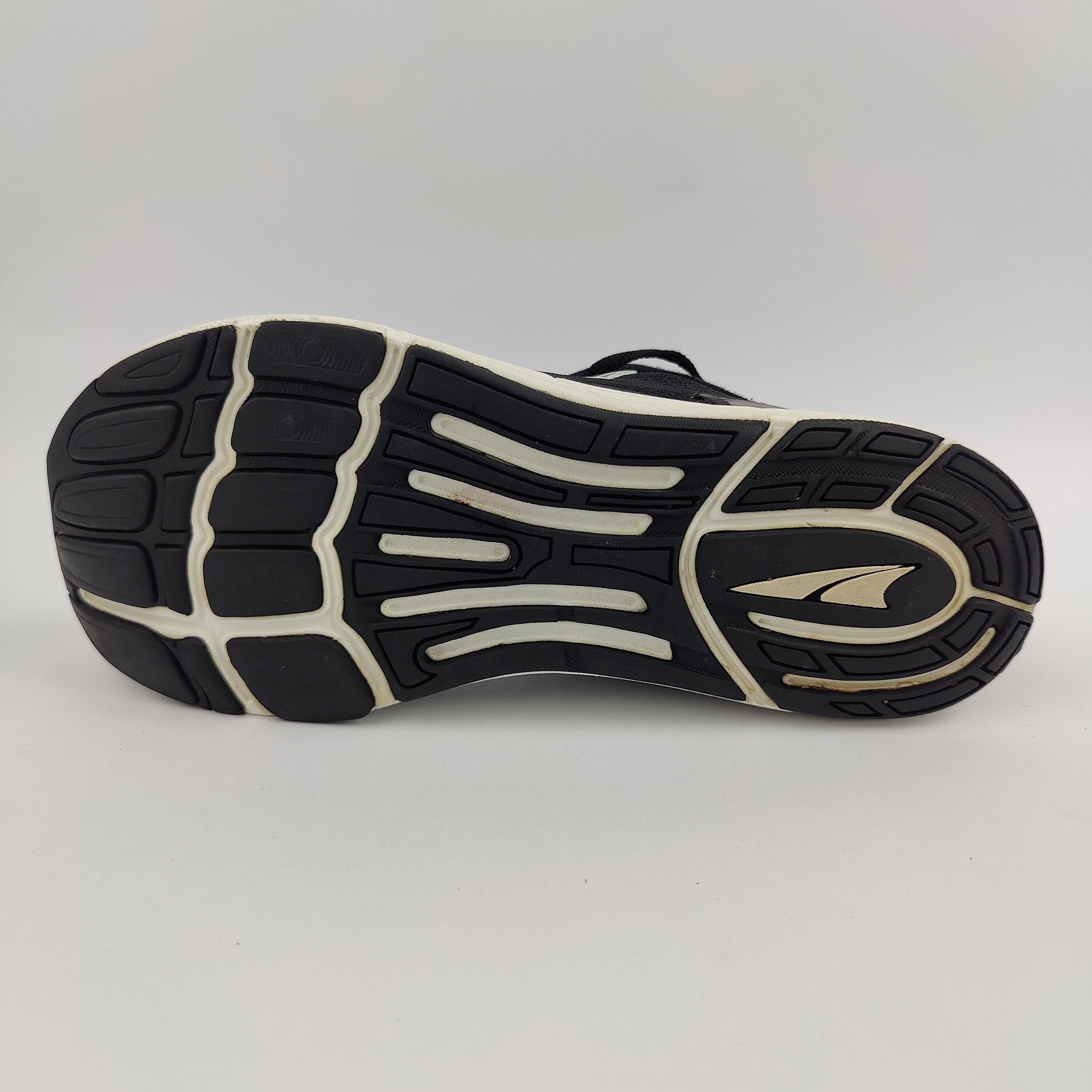 Altra Intuition 4 (UK/PK 6.5) - 40 | Excellent