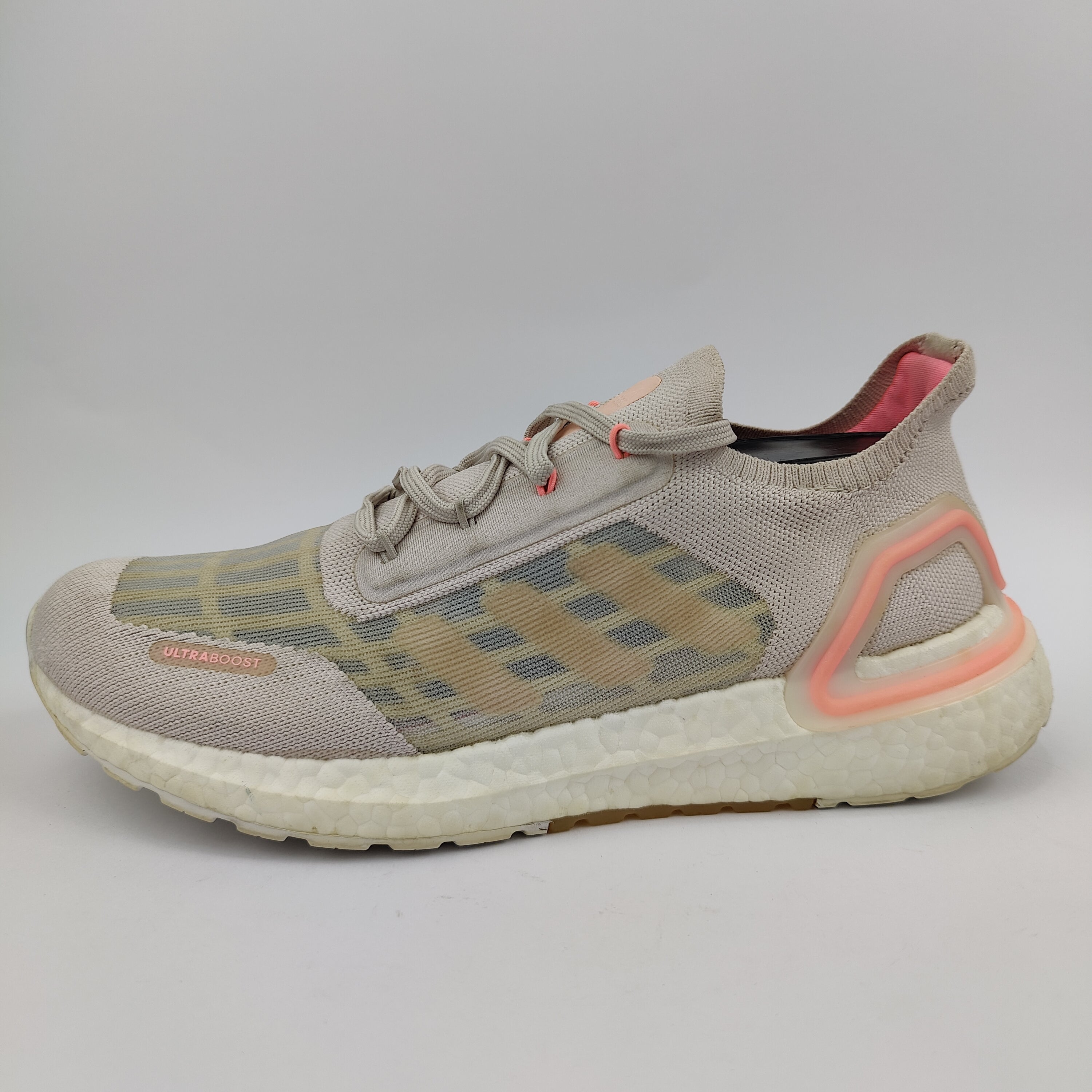 Adidas Ultraboost (UK/PK 7.5) - 42 | Prime