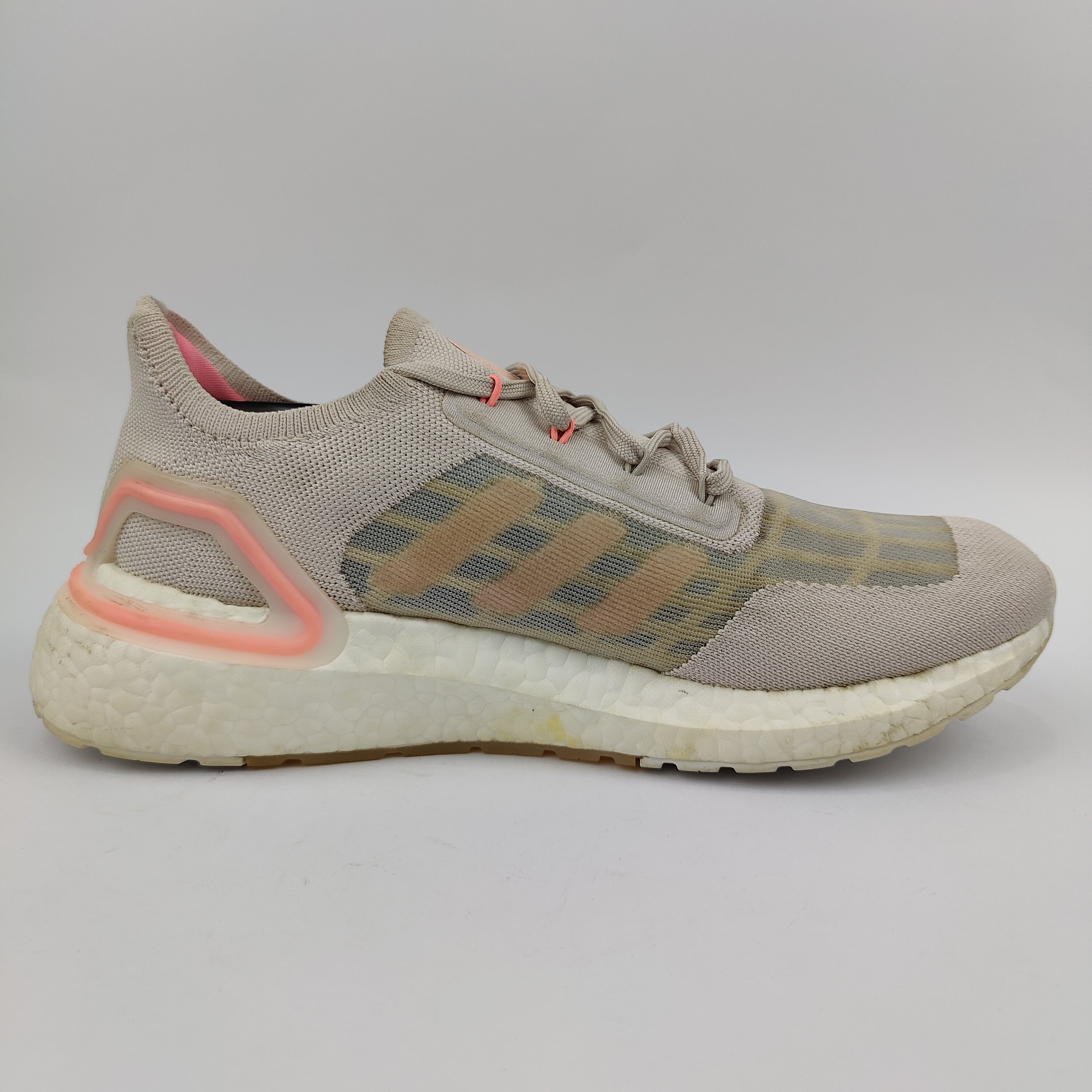 Adidas Ultraboost (UK/PK 7.5) - 42 | Prime