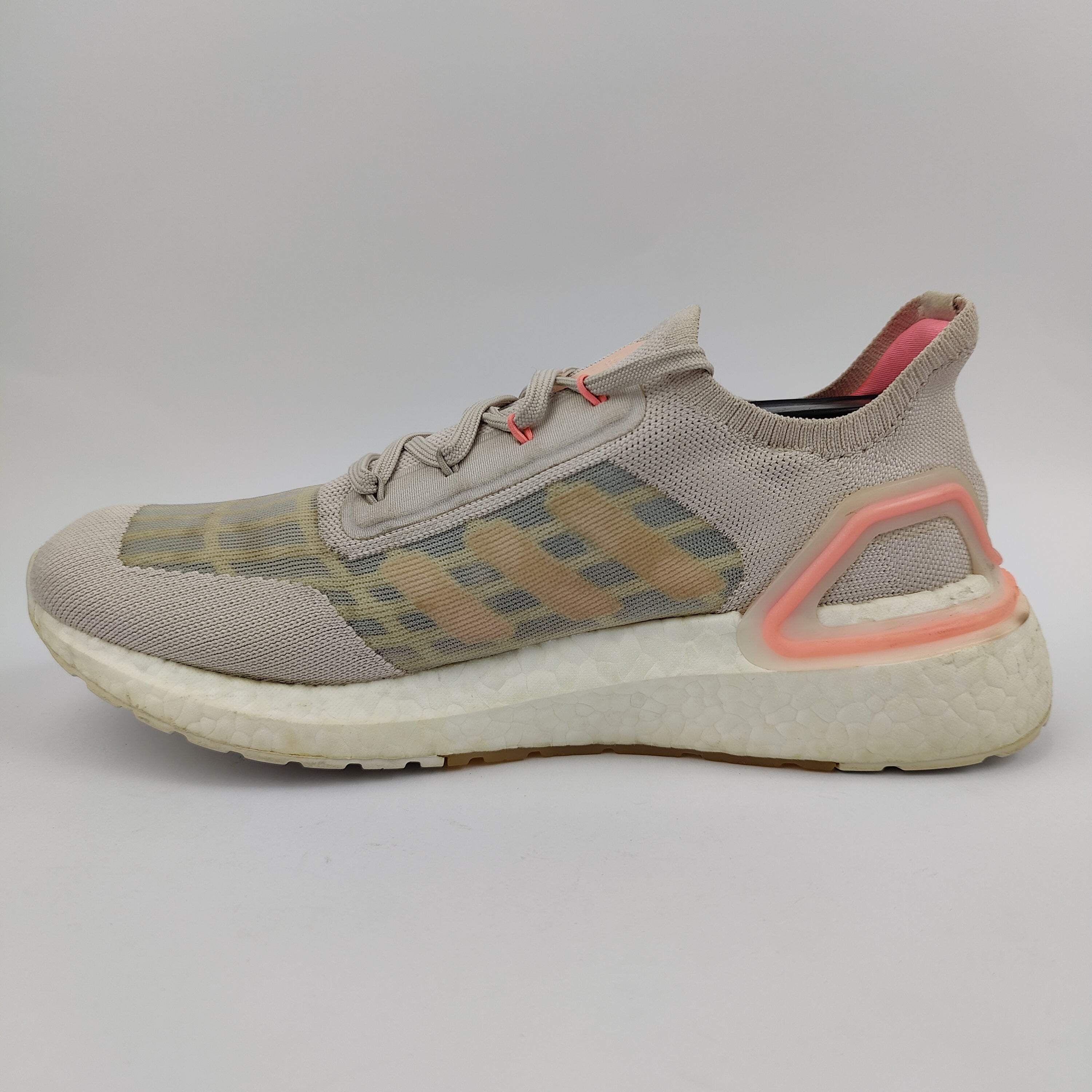 Adidas Ultraboost (UK/PK 7.5) - 42 | Prime