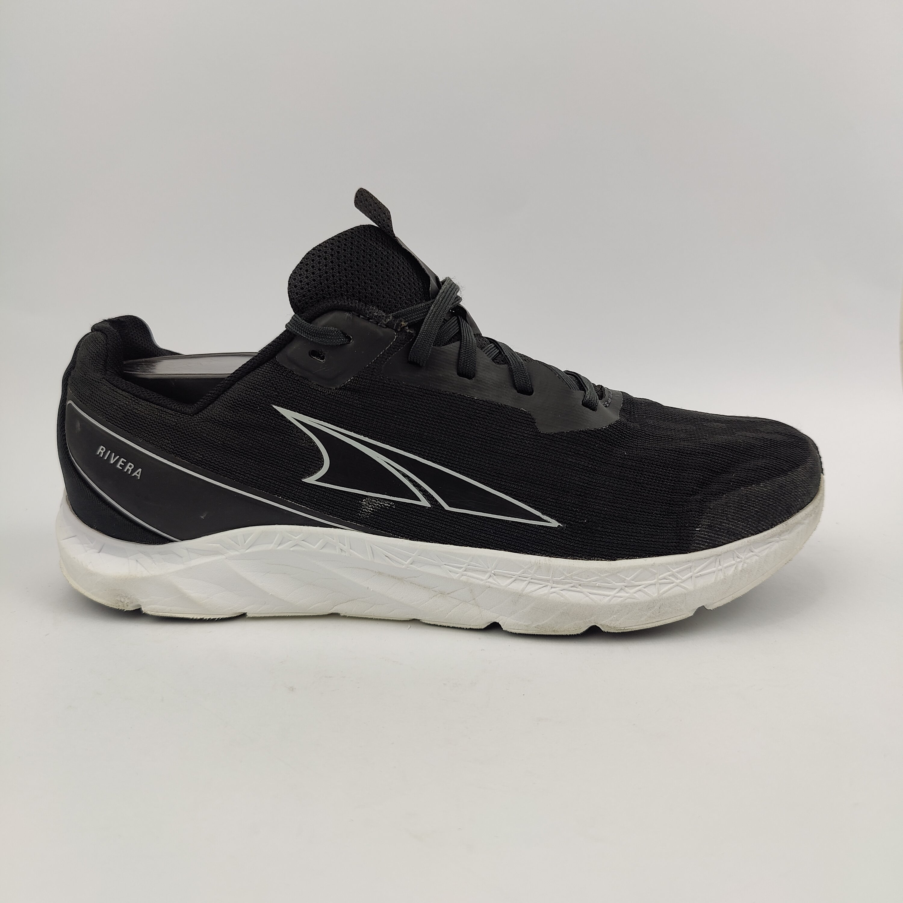 Altra Rivera 2 (UK/PK 8) - 42 | Excellent
