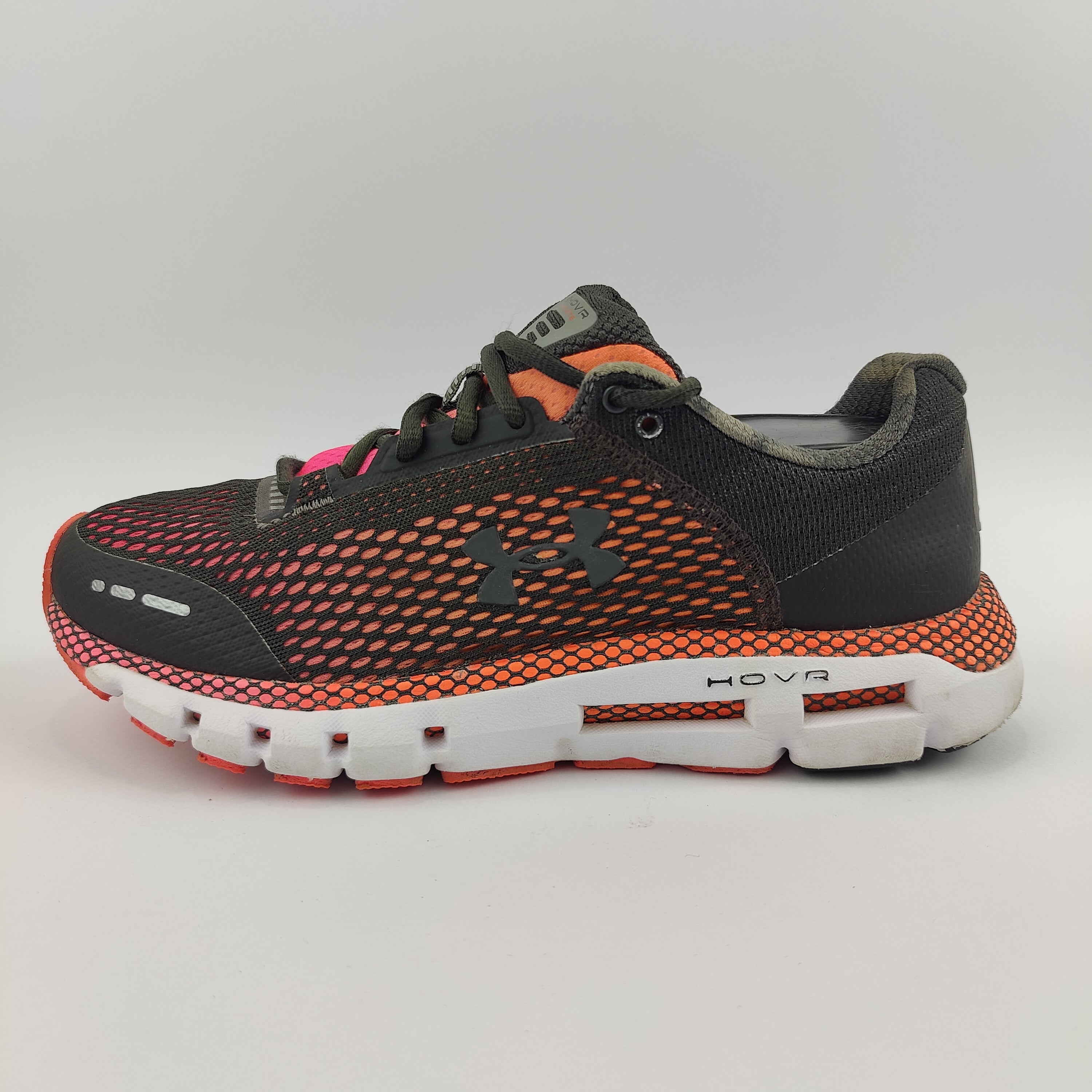 Under Armour HOVR (UK/PK 6.5) - 40.5 | Excellent