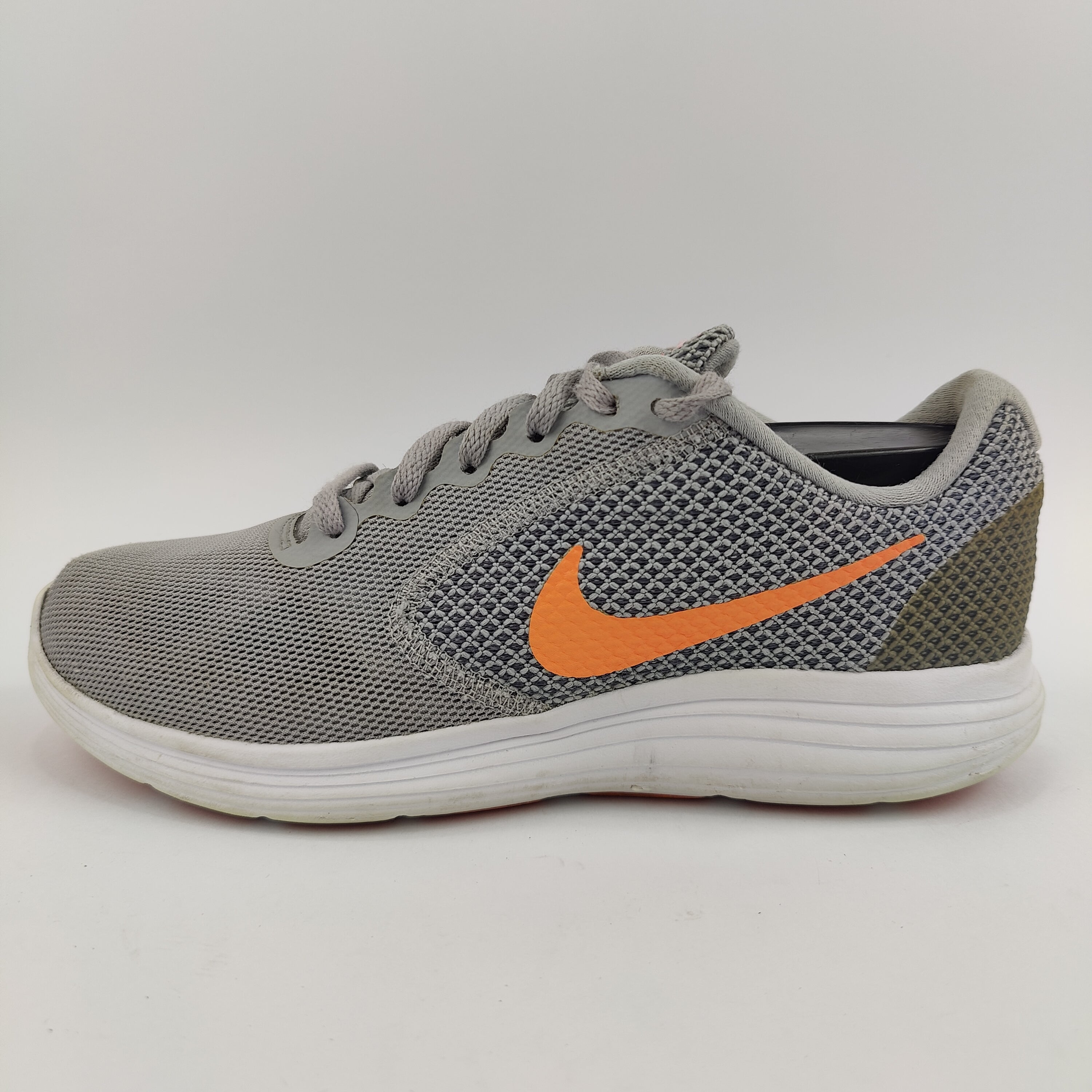 Nike Revolution 3 (UK/PK 5.5) - 39 | Excellent