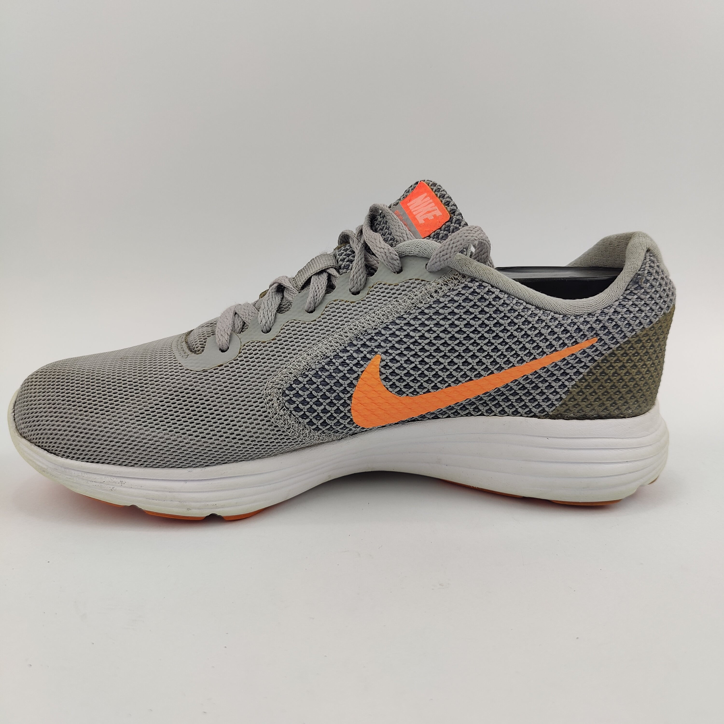 Nike Revolution 3 (UK/PK 5.5) - 39 | Excellent