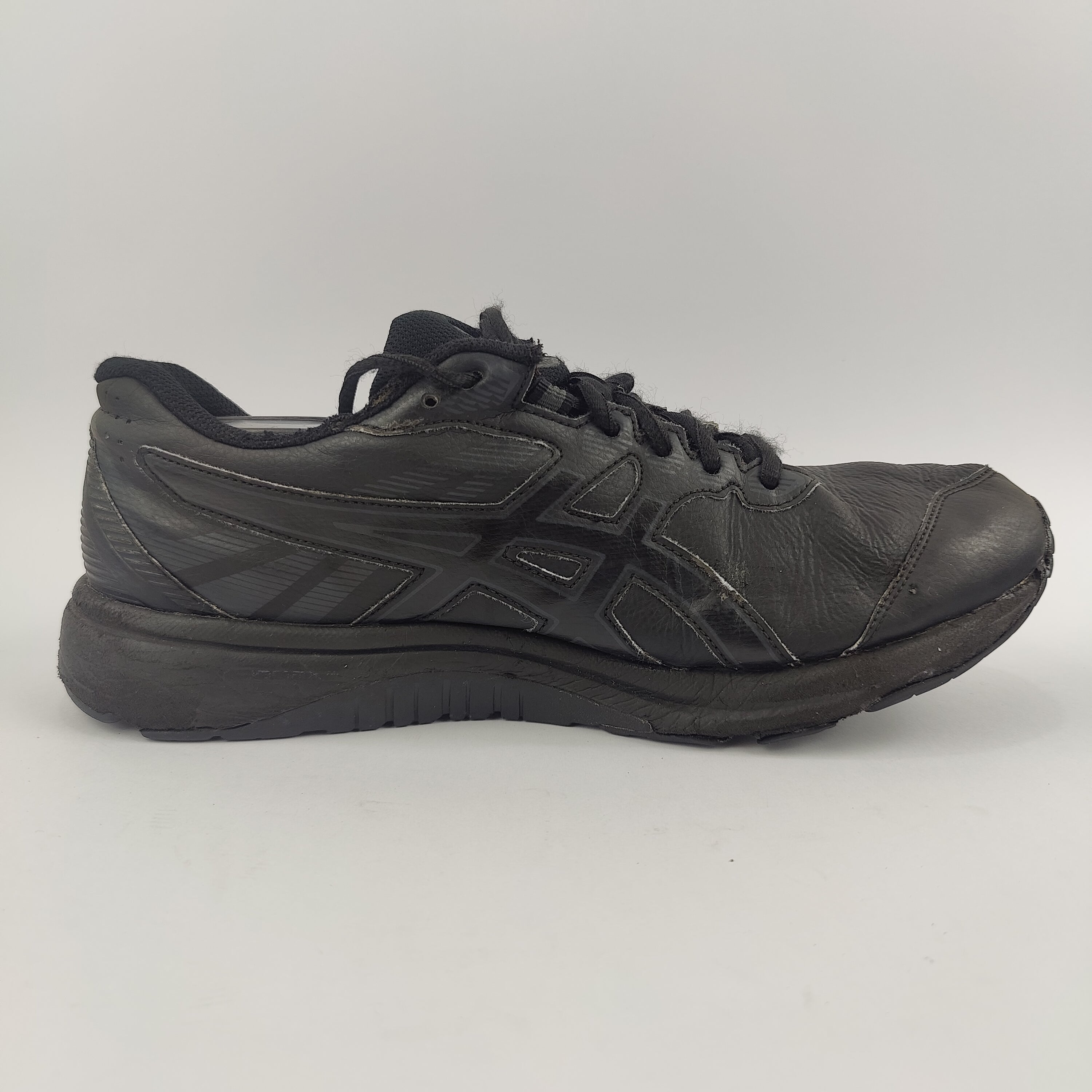 ASICS GT 1000 (UK/PK 9) - 44 | Excellent