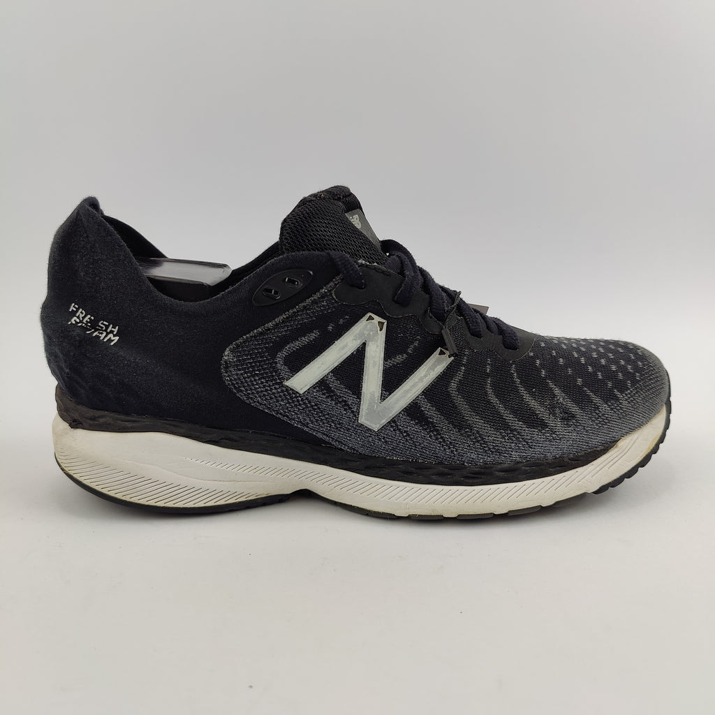 New Balance 860v11 (UK/PK 6.5) - 40 | Excellent