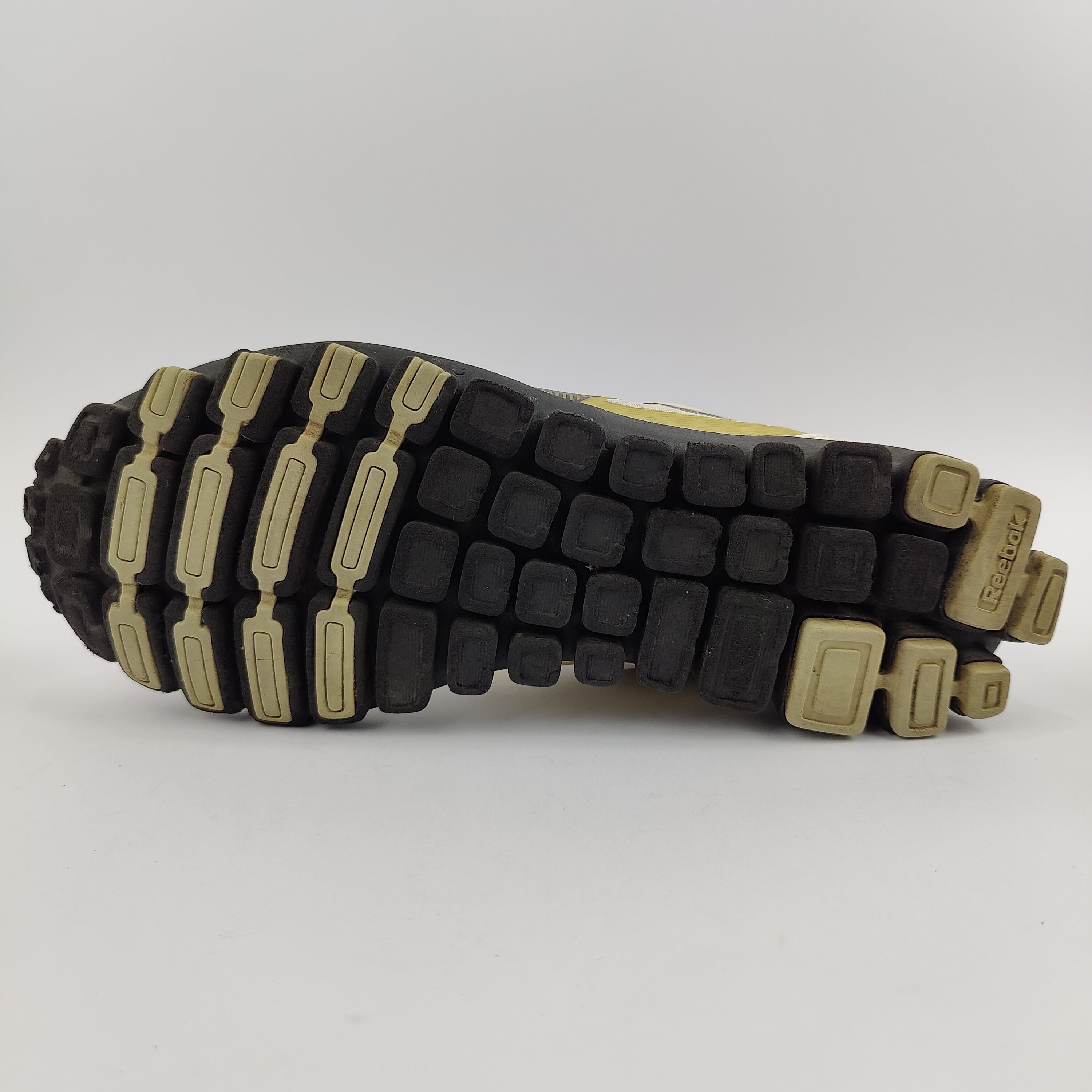 Reebok Zig Fly (UK/PK 9.5) - 44 | Excellent