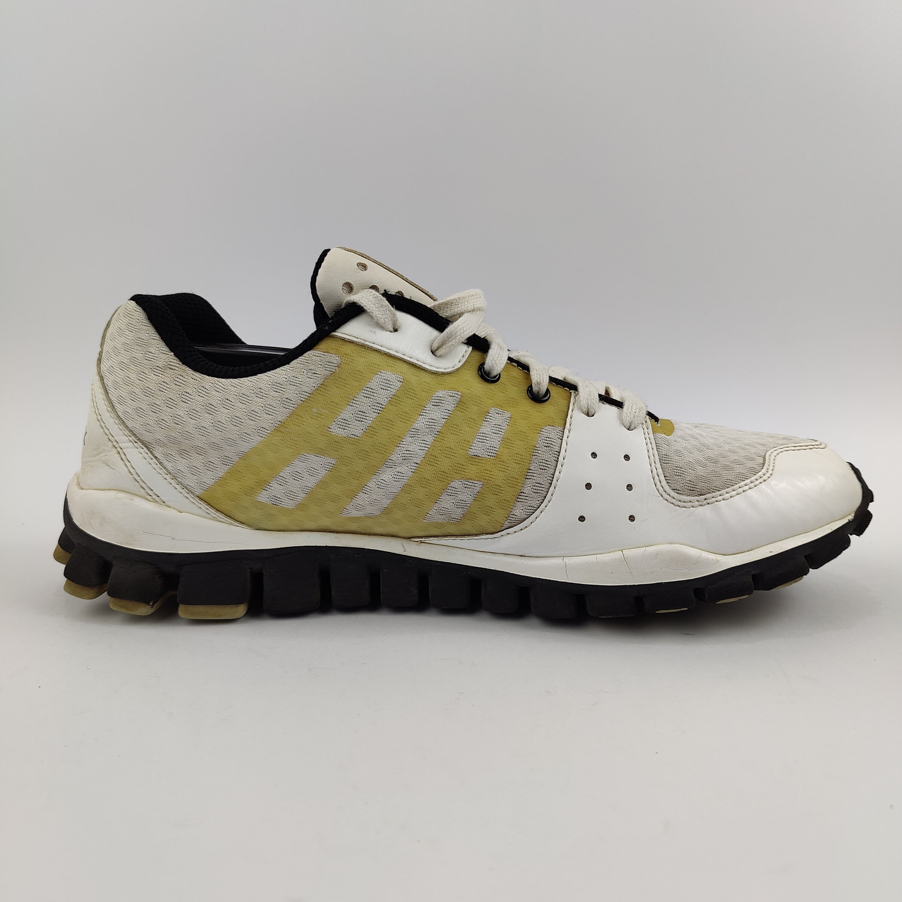 Reebok Zig Fly (UK/PK 9.5) - 44 | Excellent