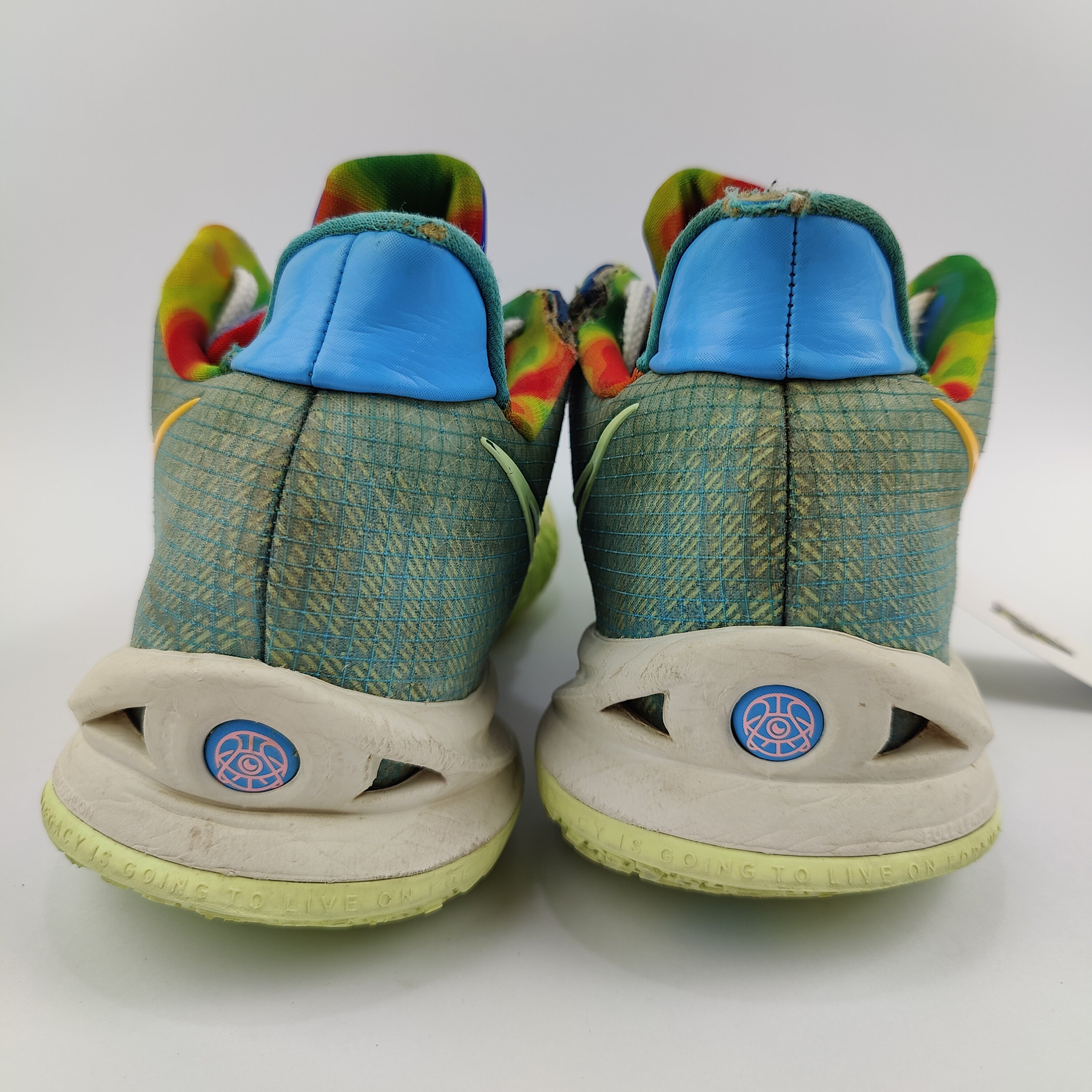 Nike Kyrie 4 Low (UK/PK 10) - 45 | Excellent
