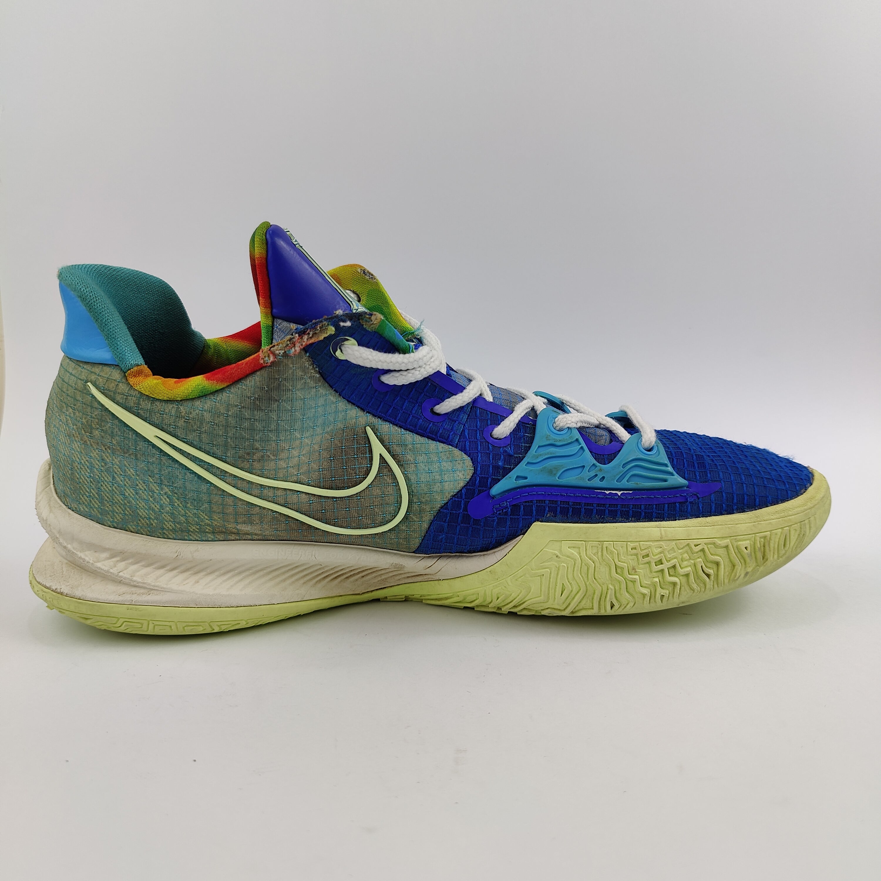 Nike Kyrie 4 Low (UK/PK 10) - 45 | Excellent