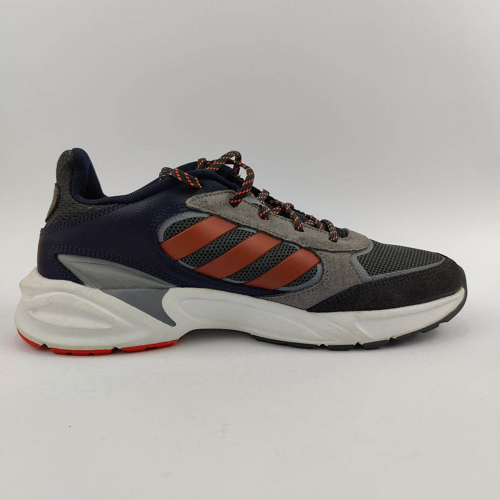 Adidas 90s Valasion (UK/PK 8) - 42 | Prime