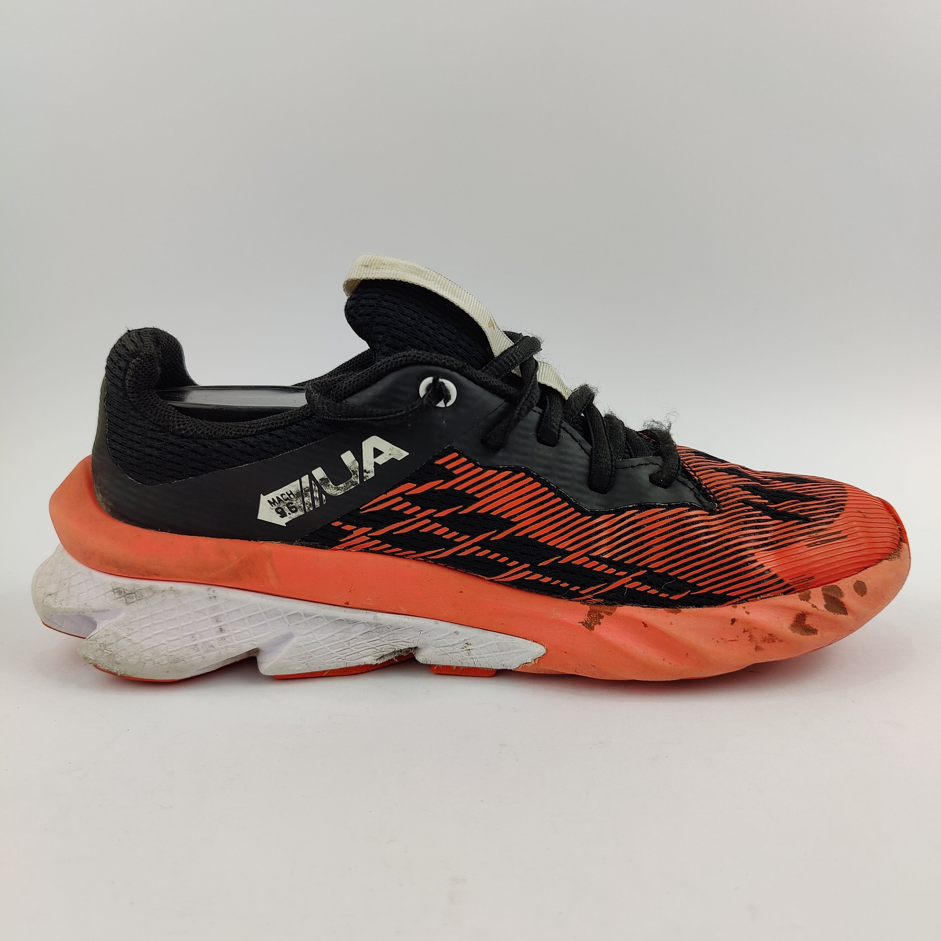 Under Armour Scramjet 5 (UK/PK 5.5) - 38.5 | Excellent