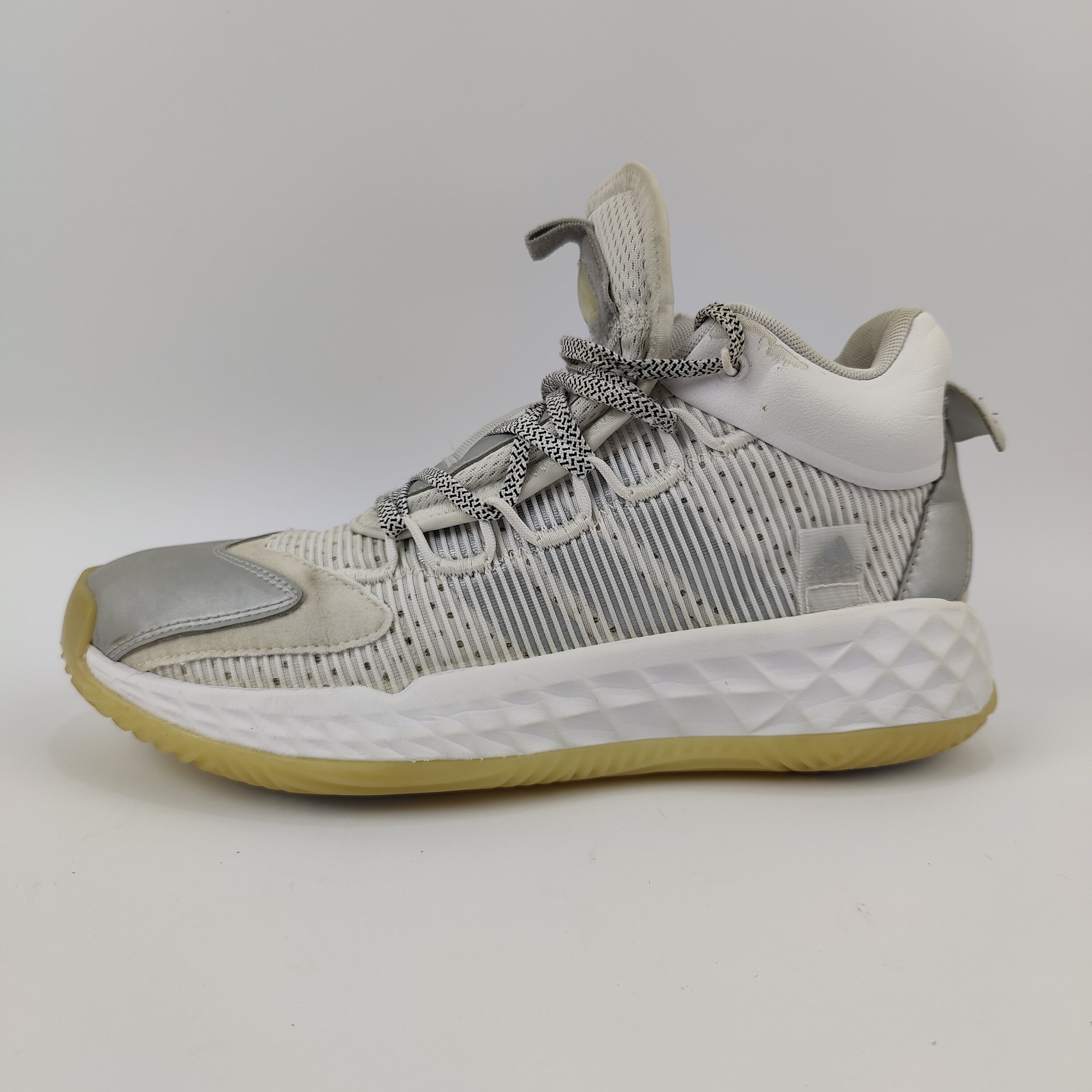Adidas Pro Boost Mid (UK/PK 6) - 39.5 | Prime