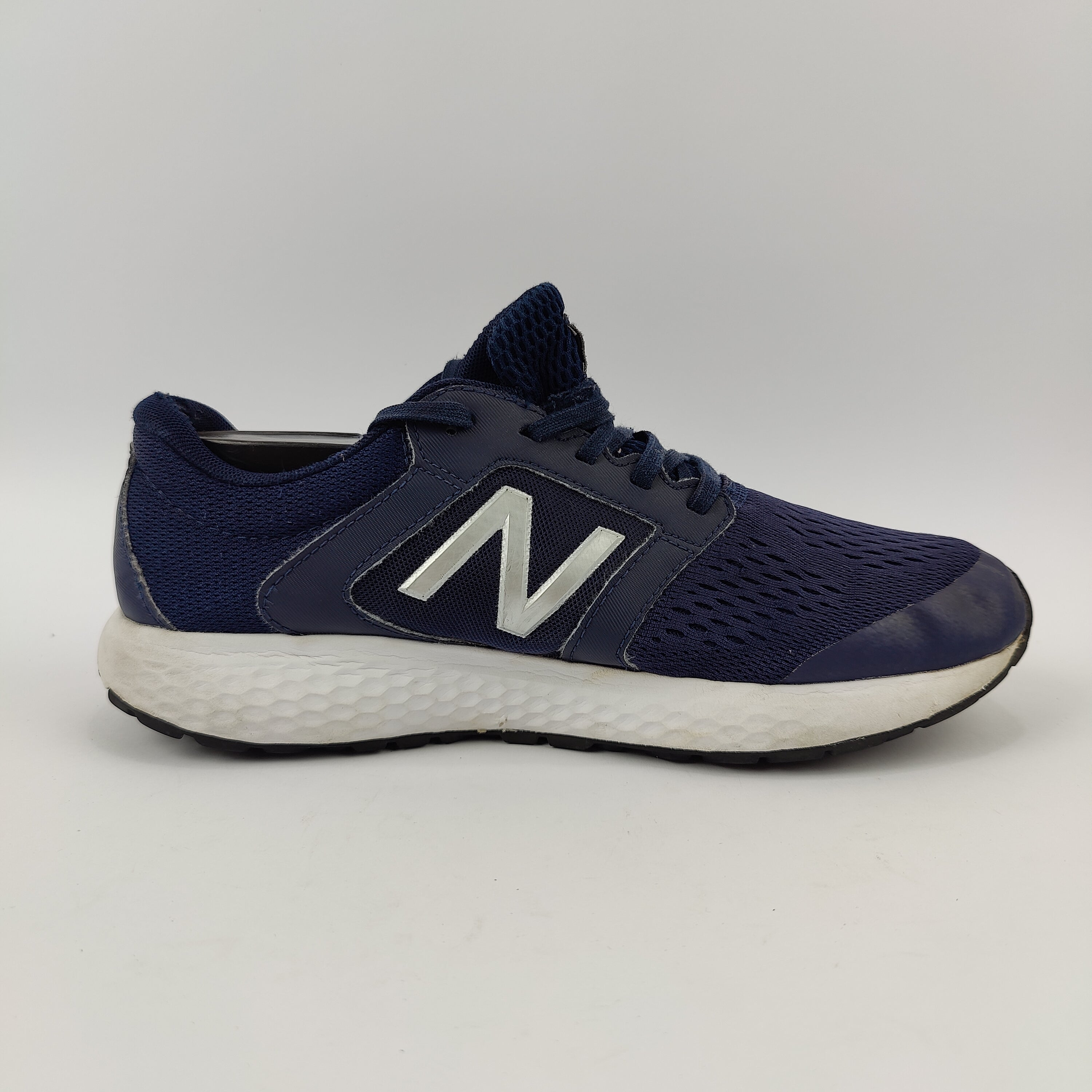 New Balance 520 (UK/PK 8) - 42 | Excellent
