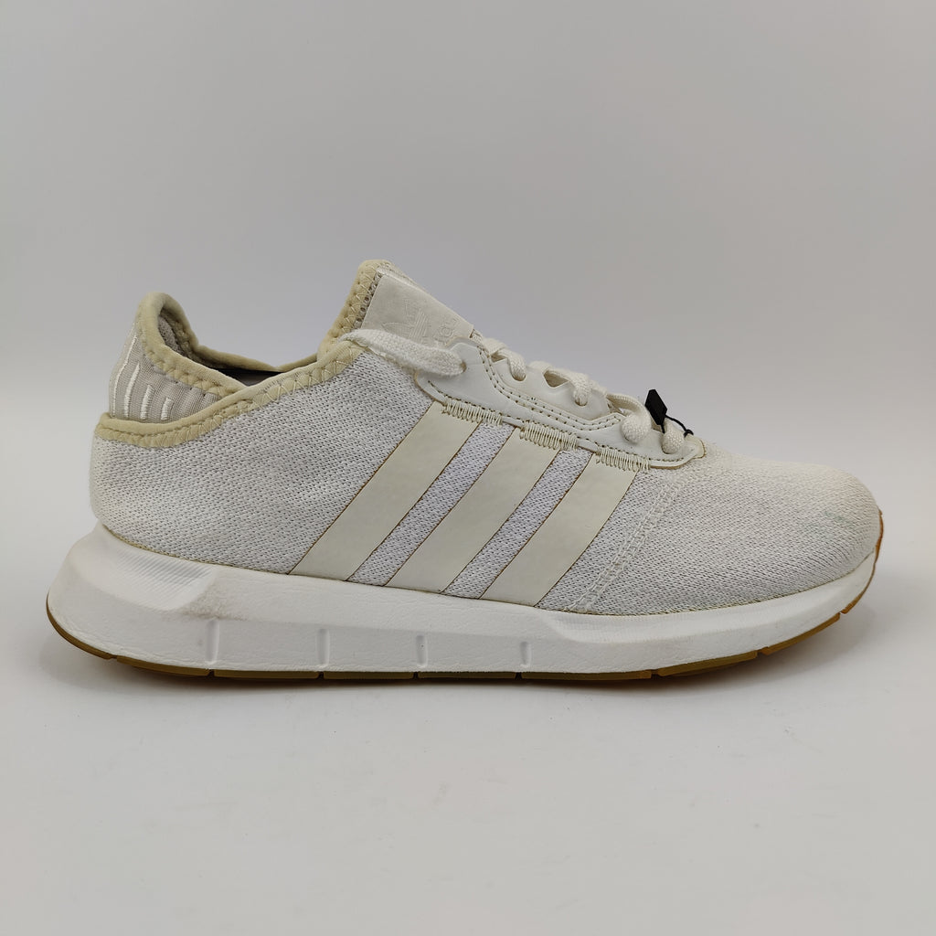 Adidas Swift Run (UK/PK 7) - 40.5 | Prime