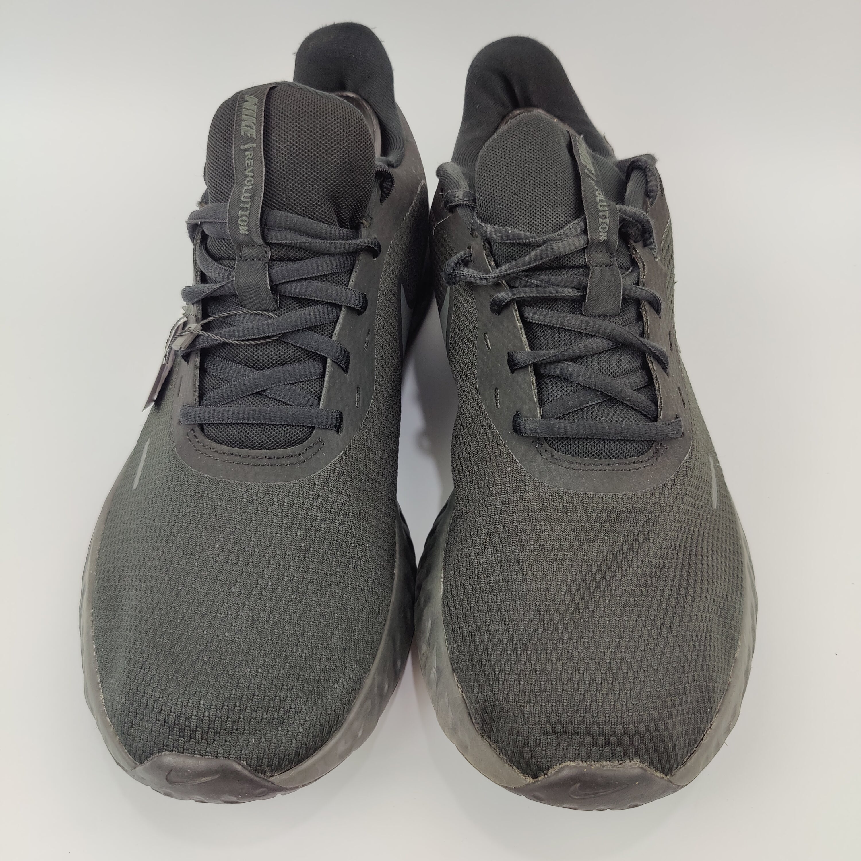 Nike Revolution 5 (UK/PK 9.5) - 44.5 | Excellent