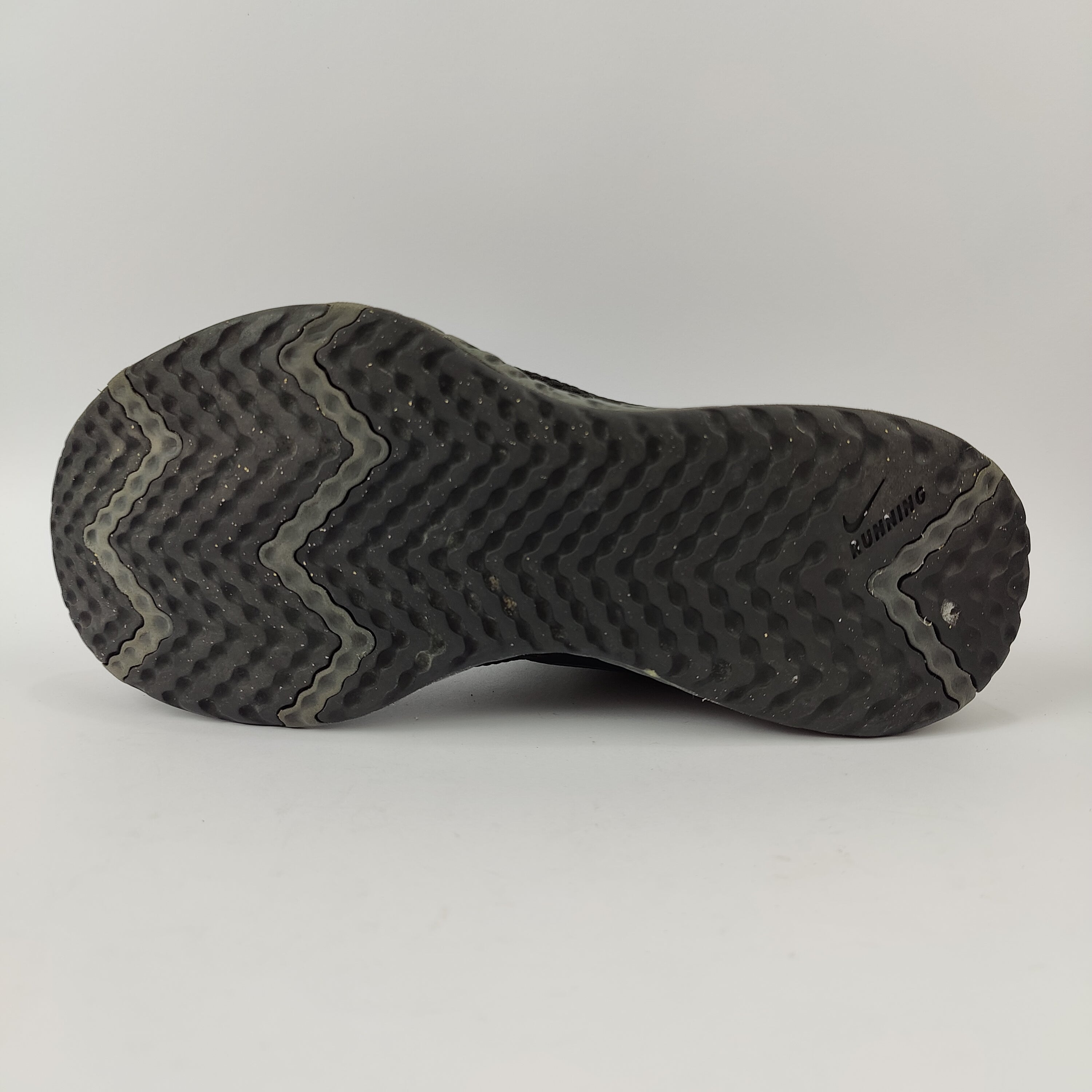 Nike Revolution 5 (UK/PK 9.5) - 44.5 | Excellent