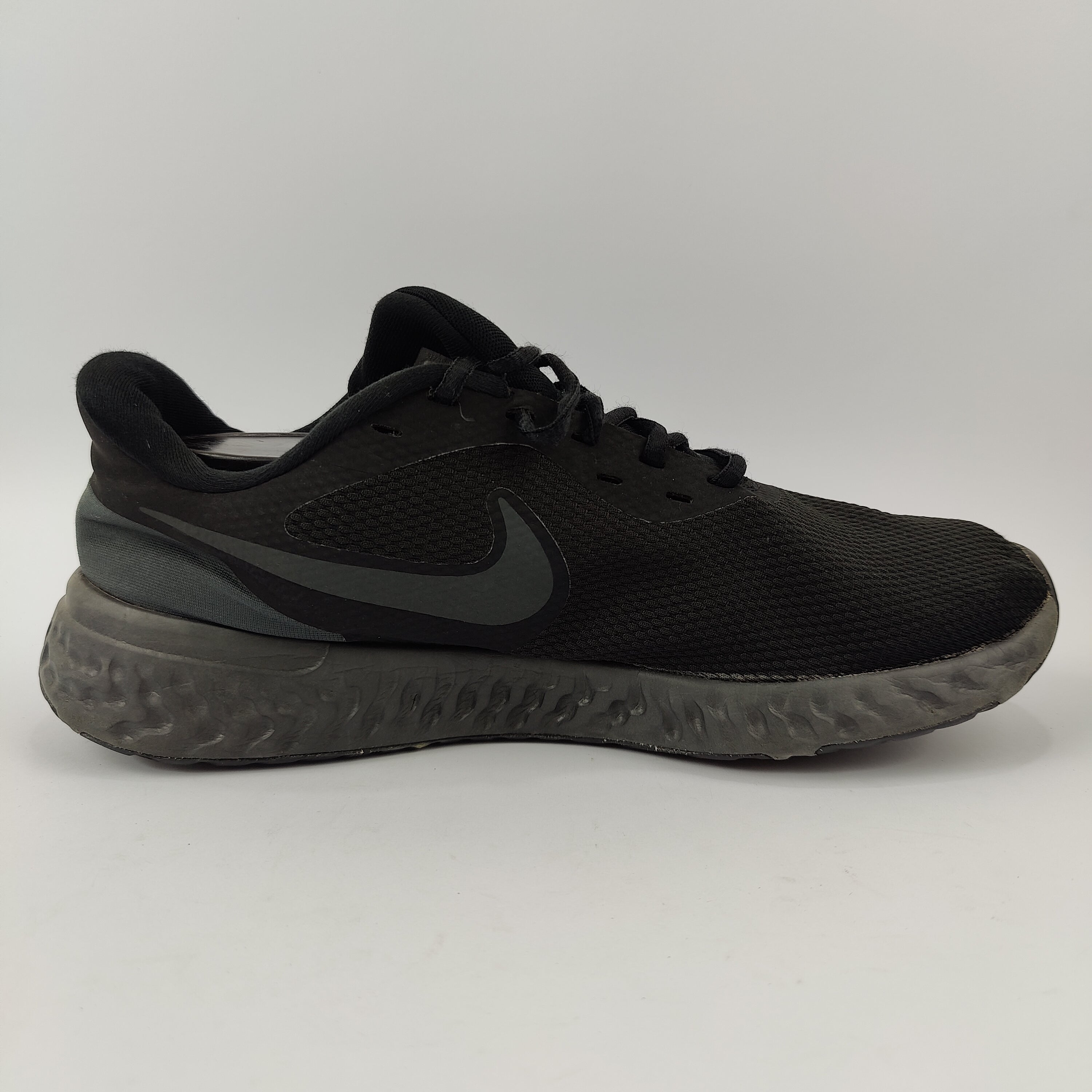 Nike Revolution 5 (UK/PK 9.5) - 44.5 | Excellent
