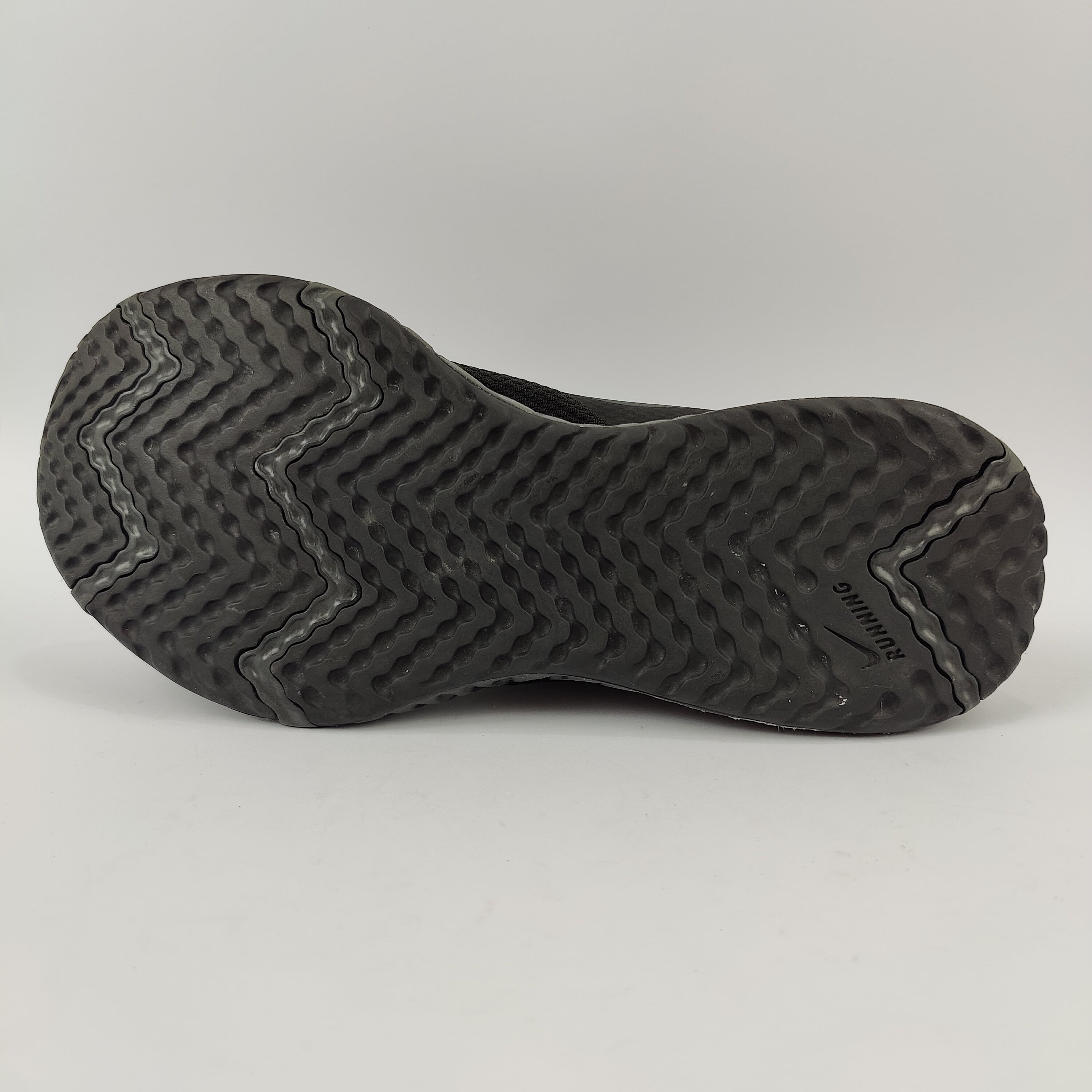 Nike Revolution 5 (UK/PK 9.5) - 44.5 | Excellent