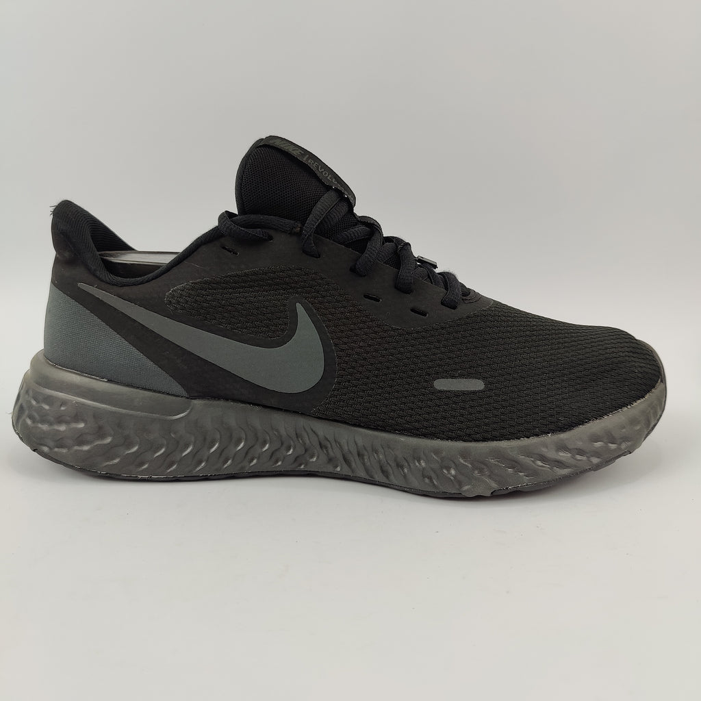 Nike Revolution 5 (UK/PK 9.5) - 44.5 | Excellent