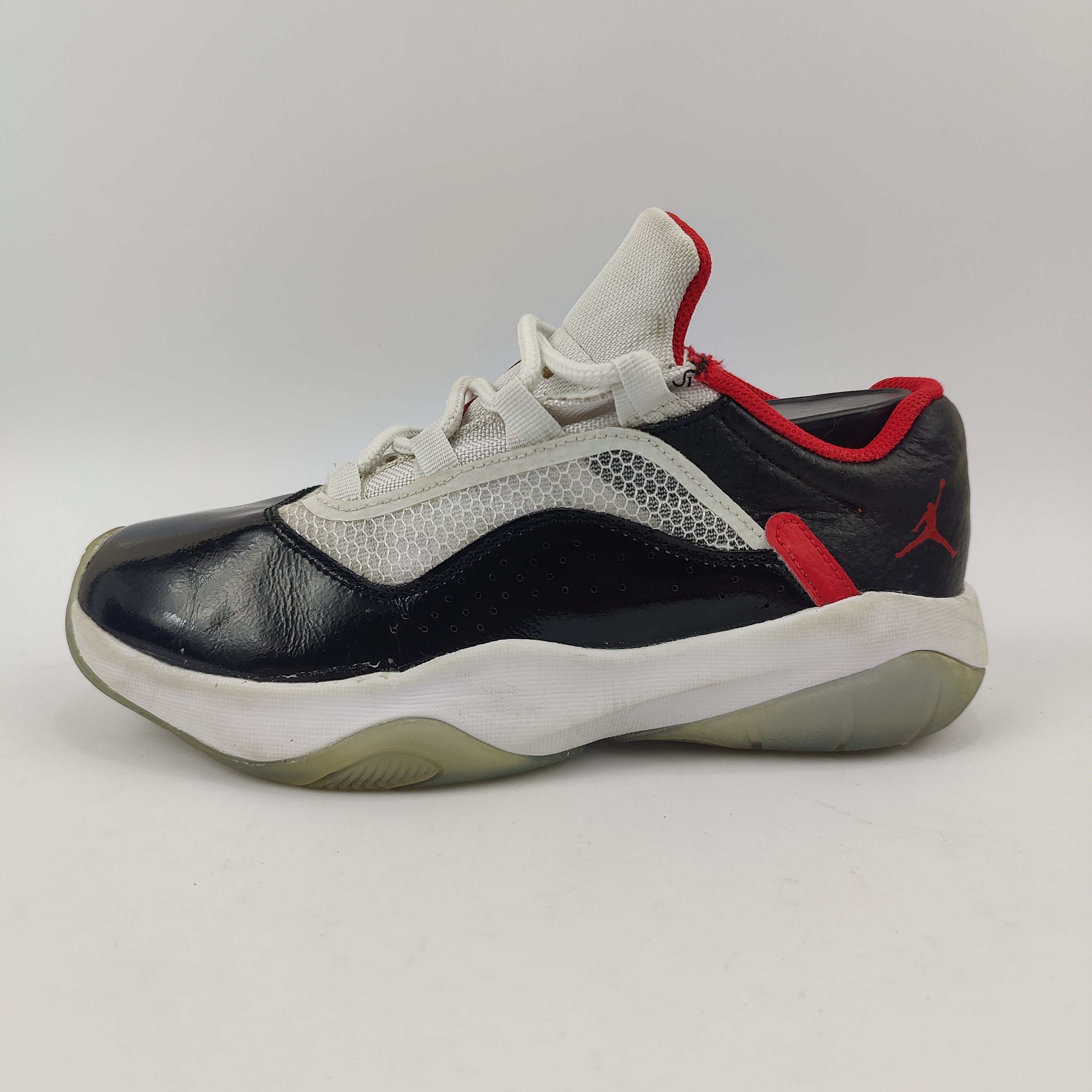 Air Jordan 11 (UK/PK 6) - 40 | Excellent