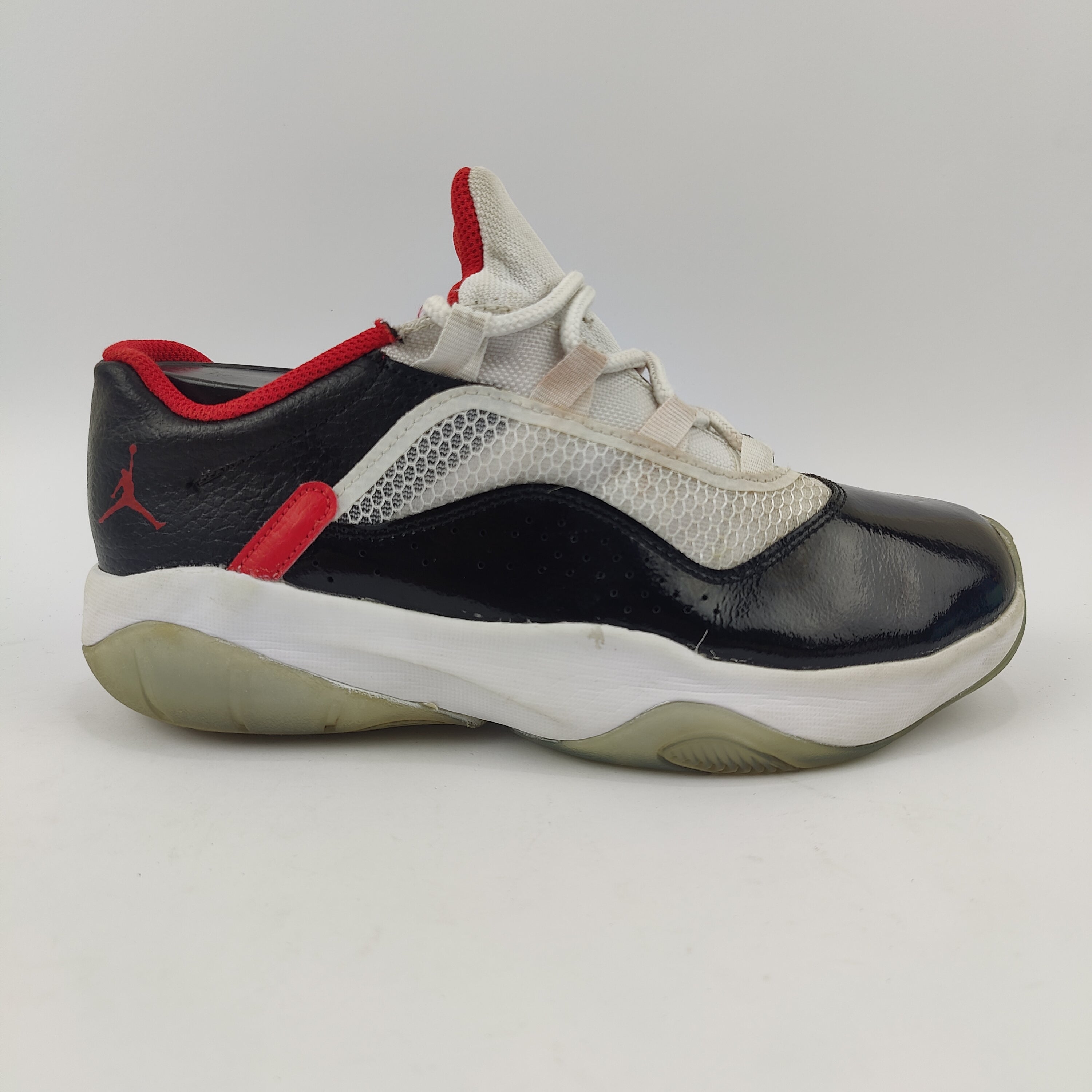 Air Jordan 11 (UK/PK 6) - 40 | Excellent