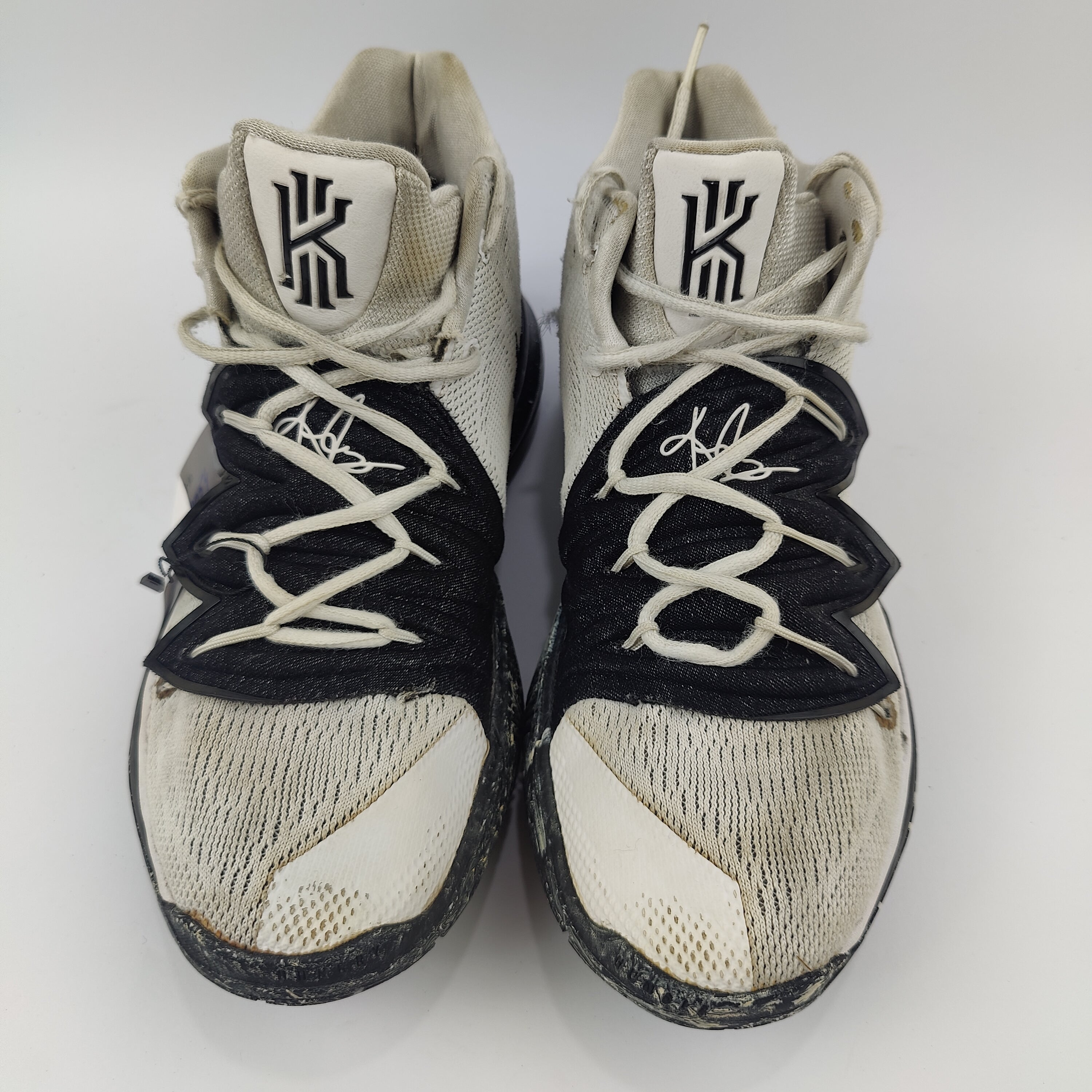 Nike Kyrie 5 Low (UK/PK 7) - 41 | Excellent
