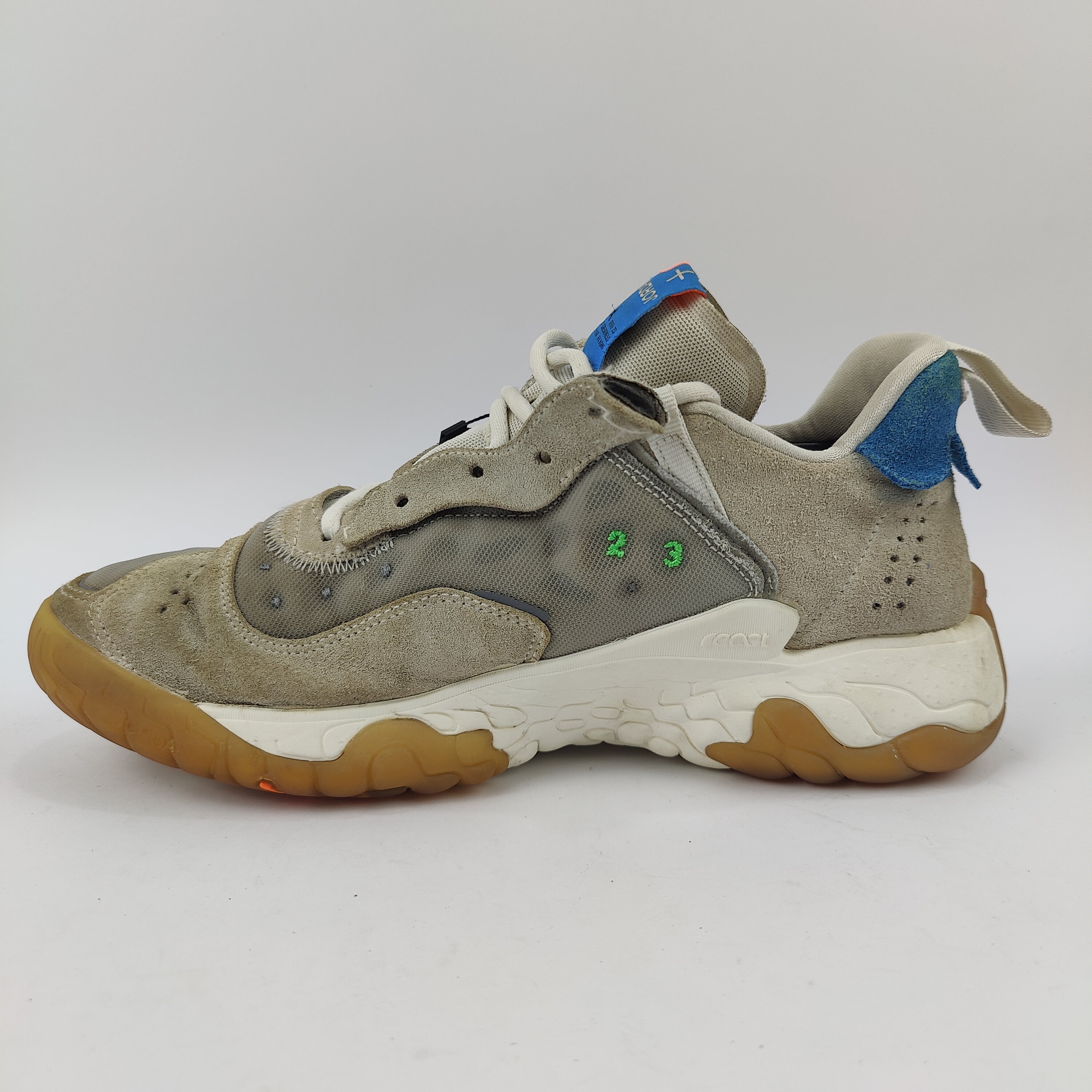 Jordan Delta 2 (UK/PK 7.5) - 42 | Excellent