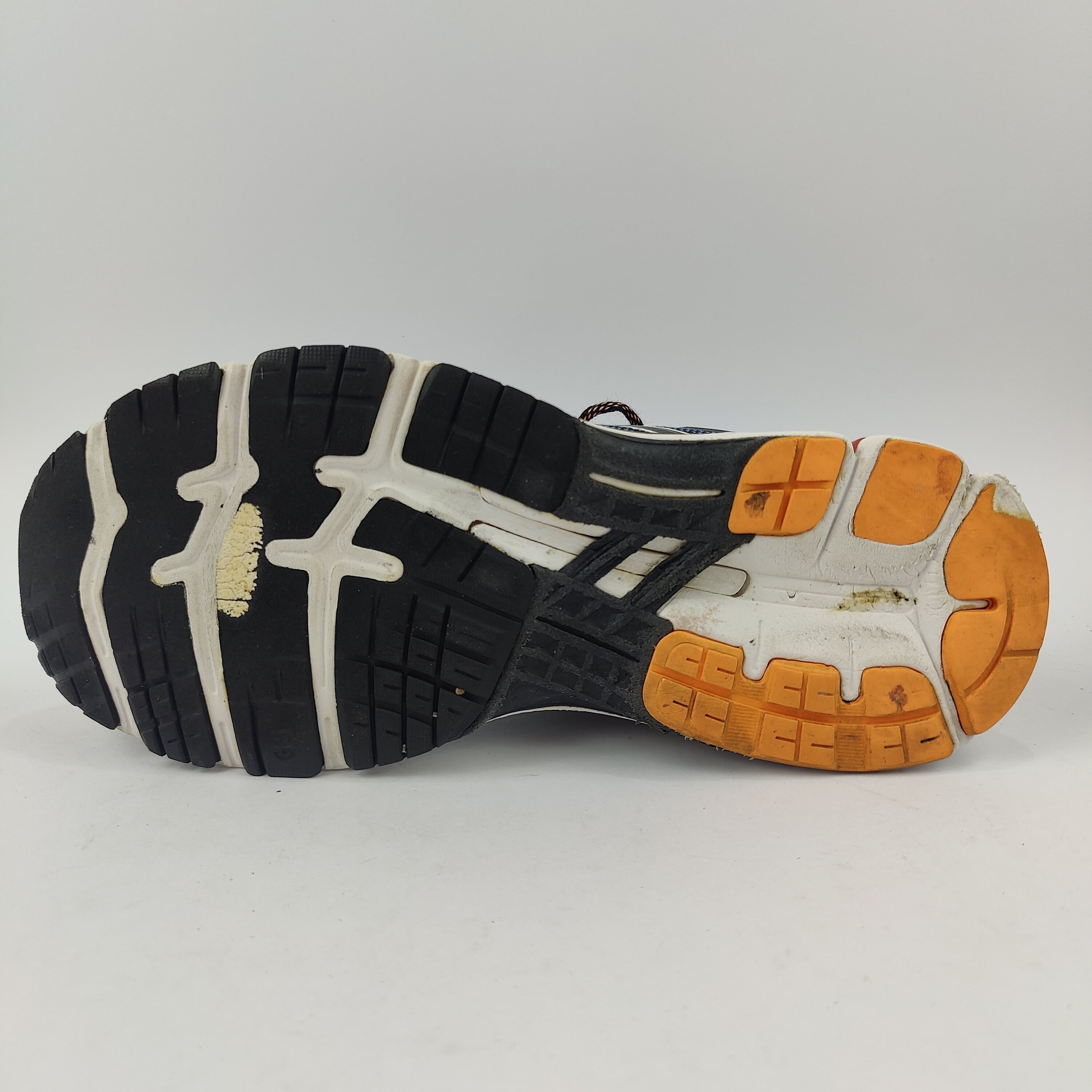 ASICS Gel Kayano 26 (UK/PK 7) - 40 | Excellent