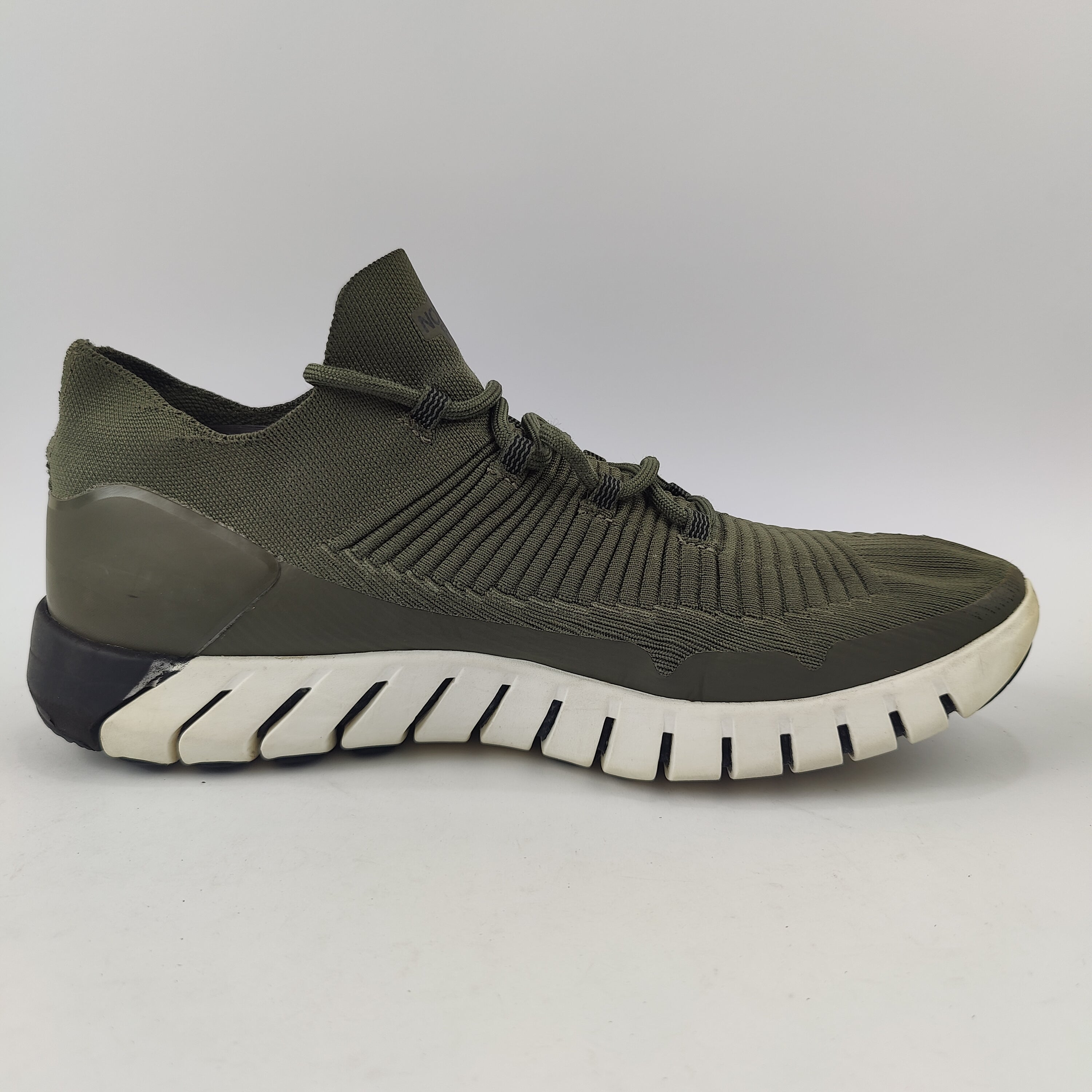 NorthFace Oscilate (UK/PK 8) - 42 | Excellent