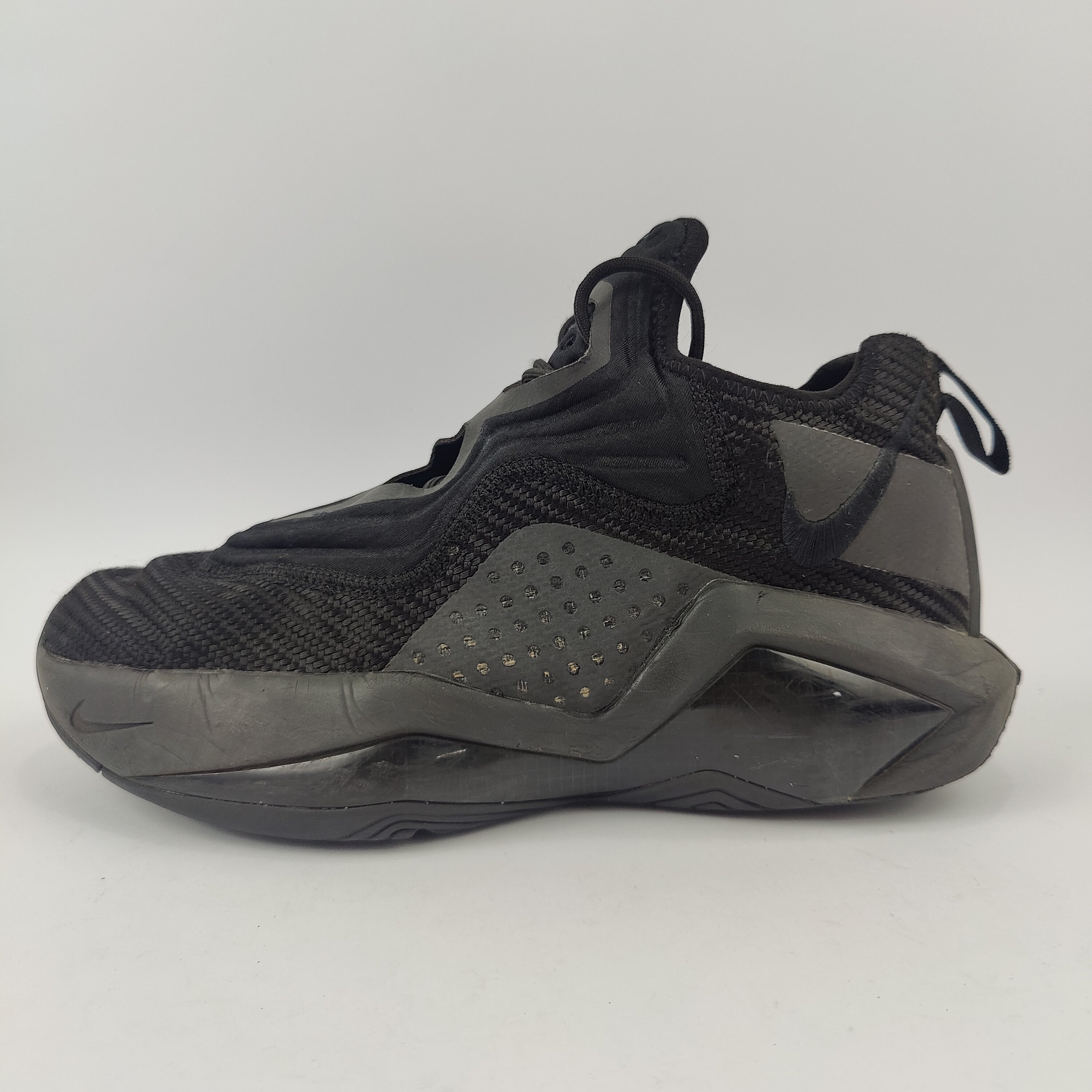 Nike Lebron Soldier (UK/PK 8) - 42.5 | Excellent