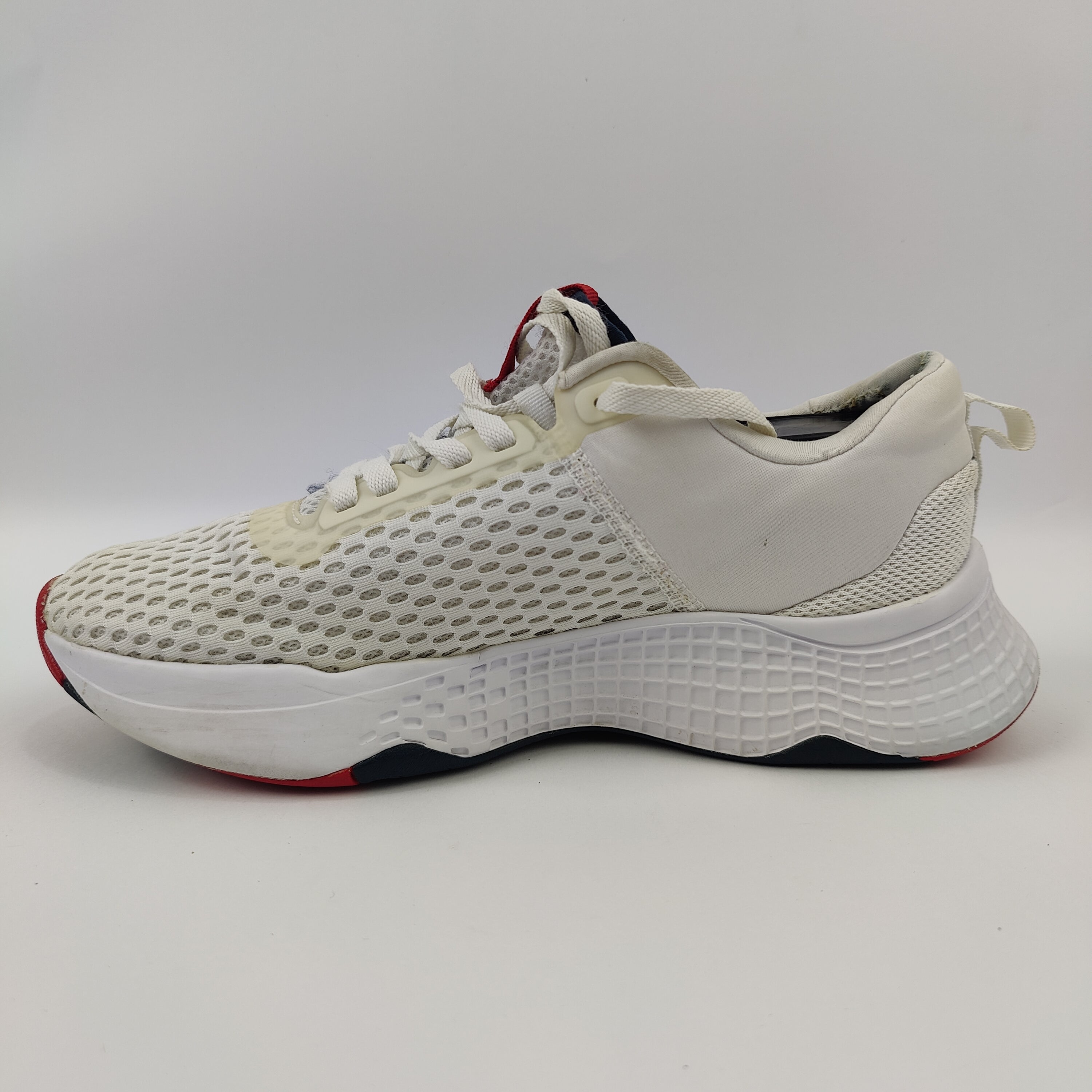 Lacoste Court Drive (UK/PK 6.5) - 40 | Excellent