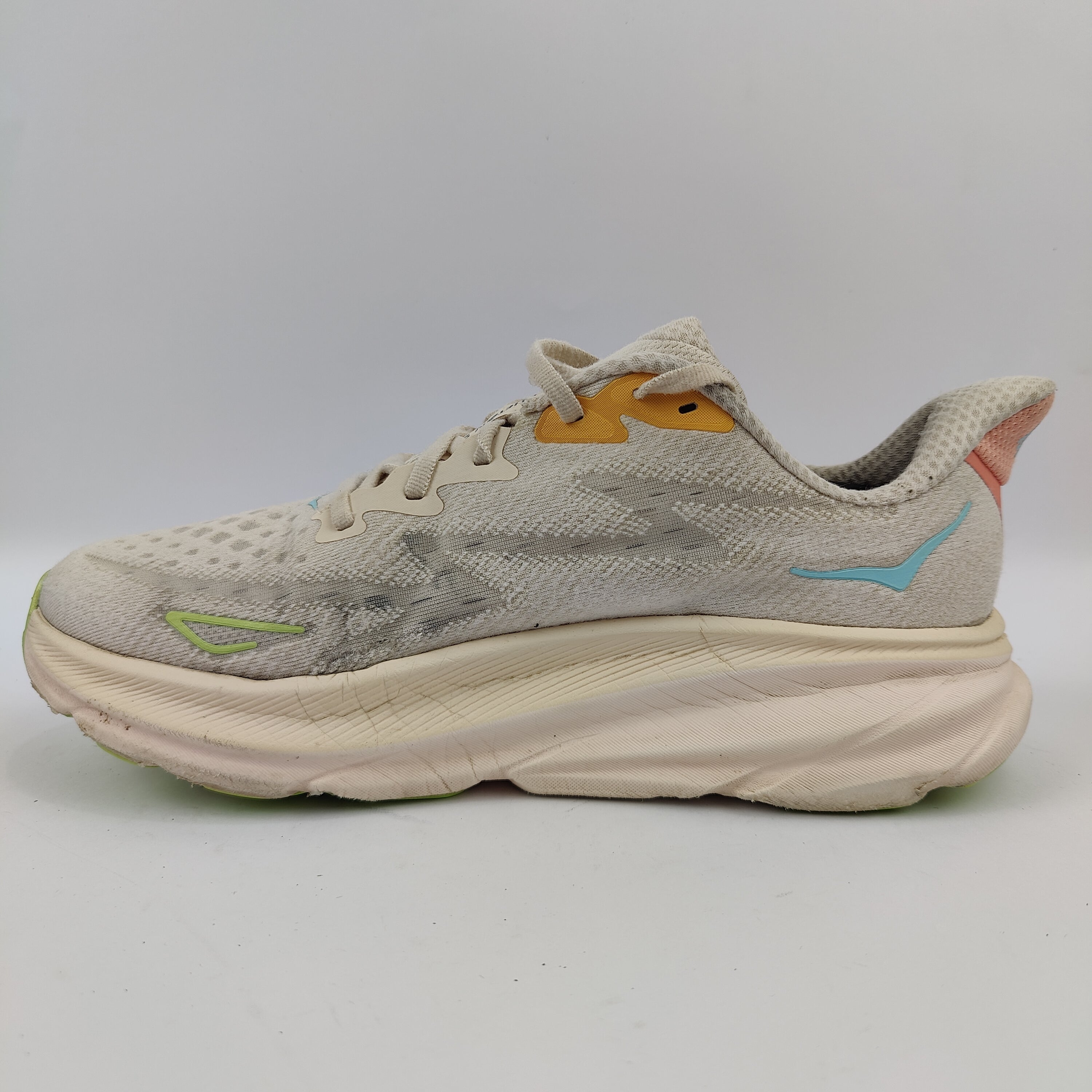 HOKA Clifton 9 (UK/PK 9.5) - 44 | Excellent
