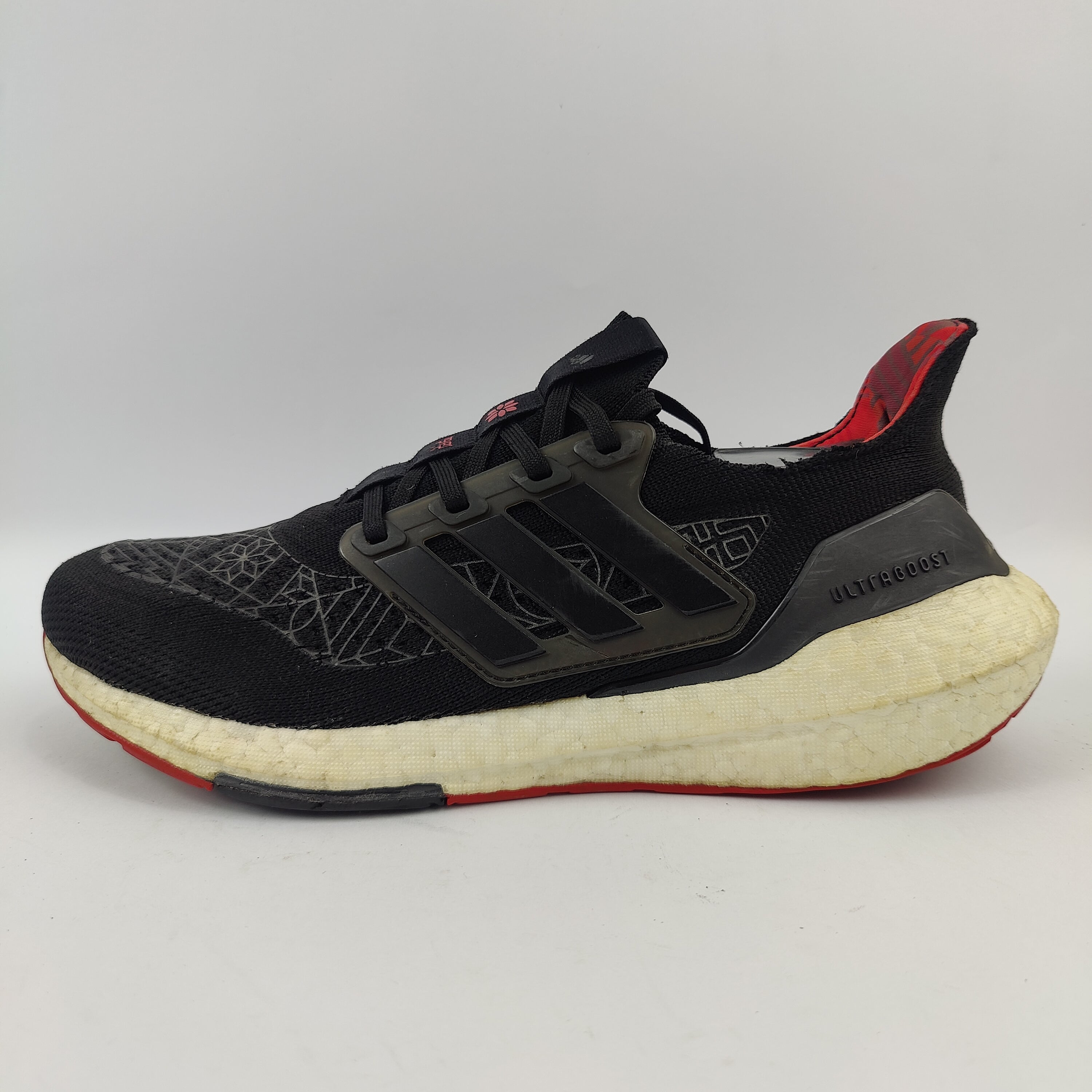 Adidas Ultraboost 21 (UK/PK 9) - 43.5 | Excellent