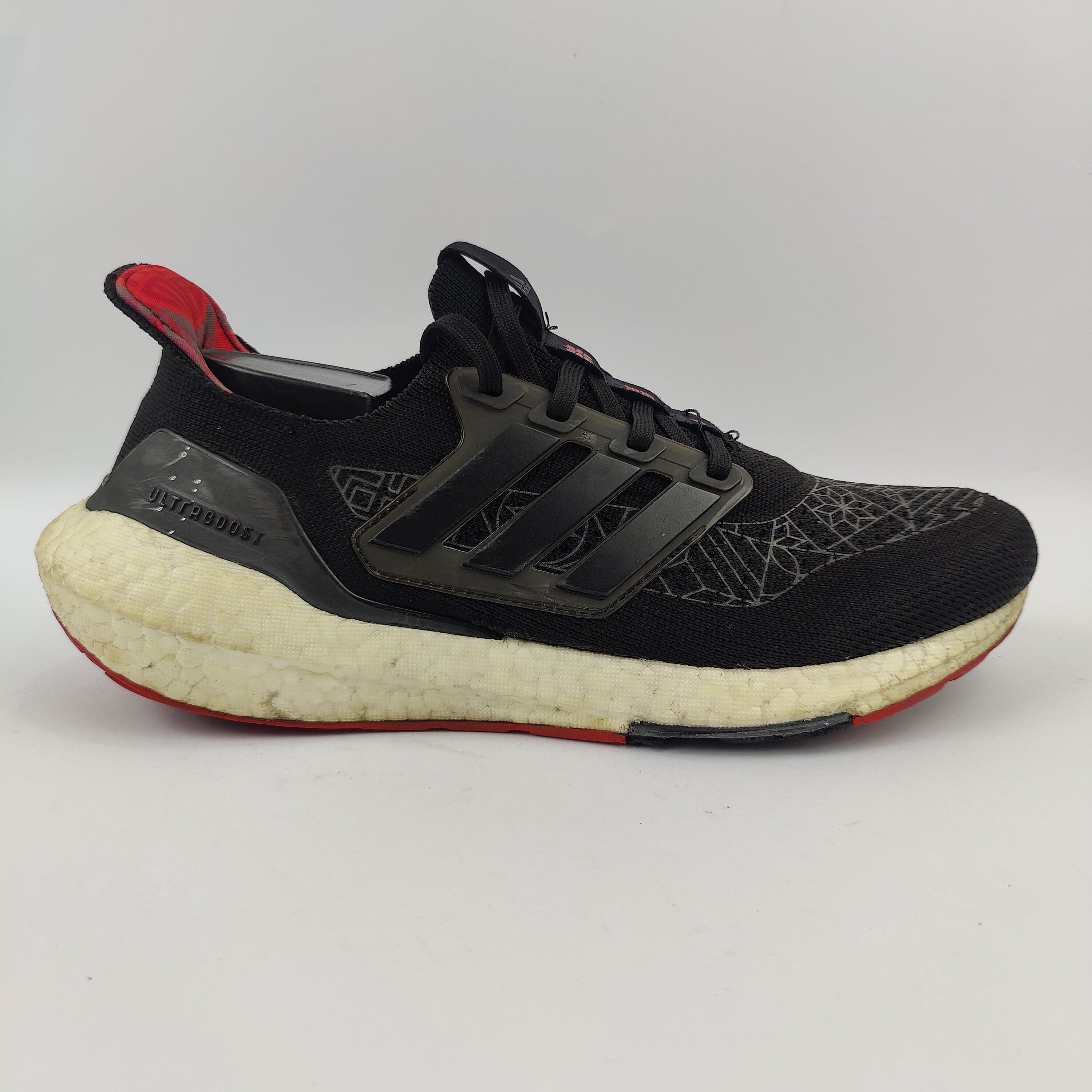 Adidas Ultraboost 21 (UK/PK 9) - 43.5 | Excellent