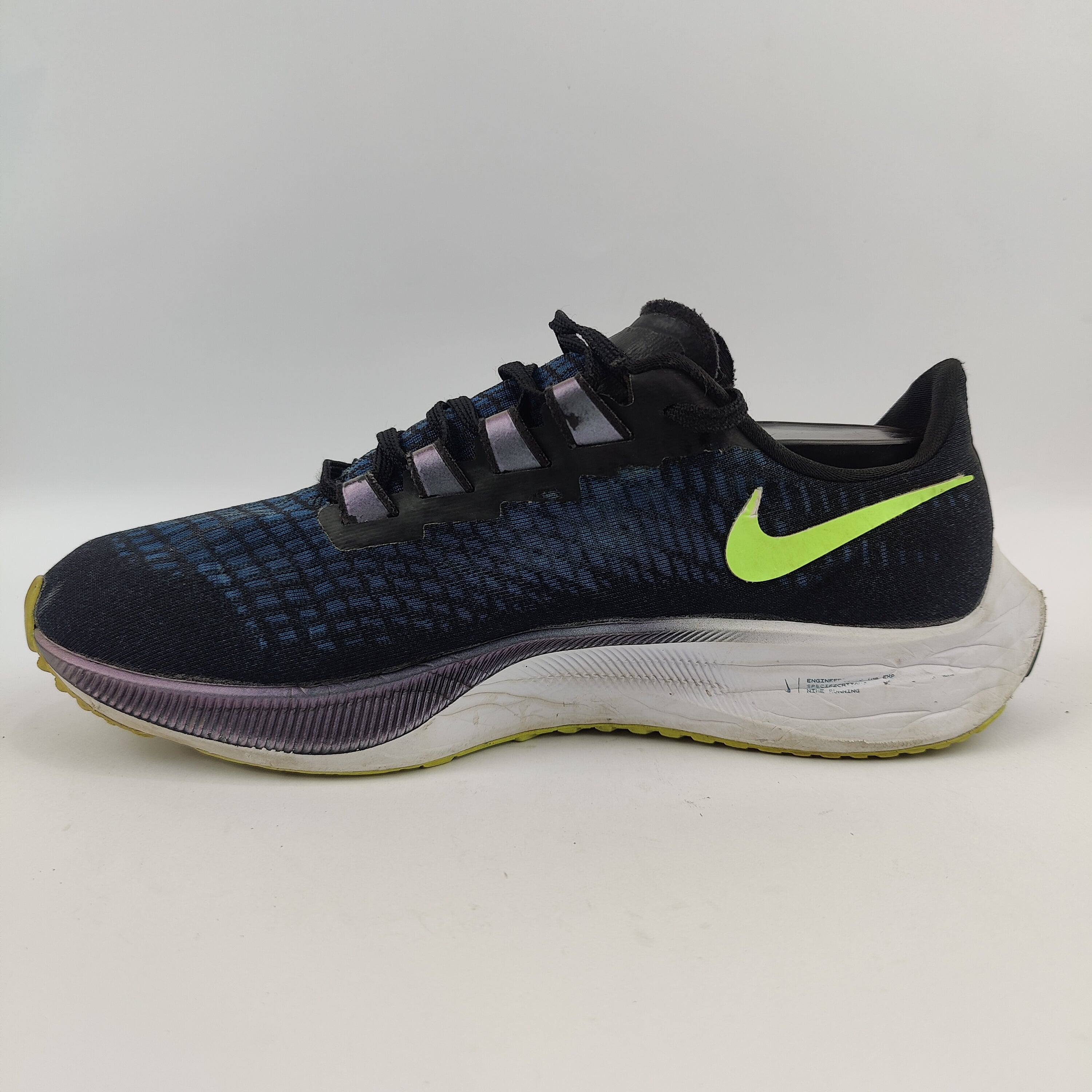 Nike Air Zoom Pegasus 37 (UK/PK 7.5) - 42 | Excellent