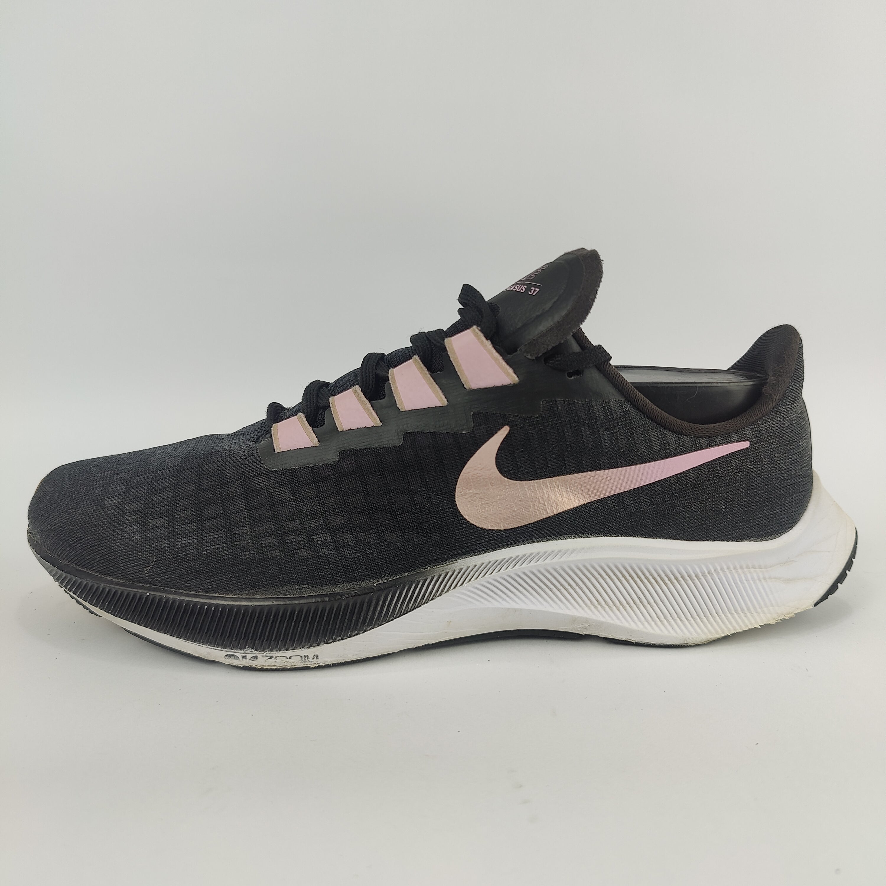 Nike Pegasus 37 (UK/PK 7.5) - 42 | Excellent