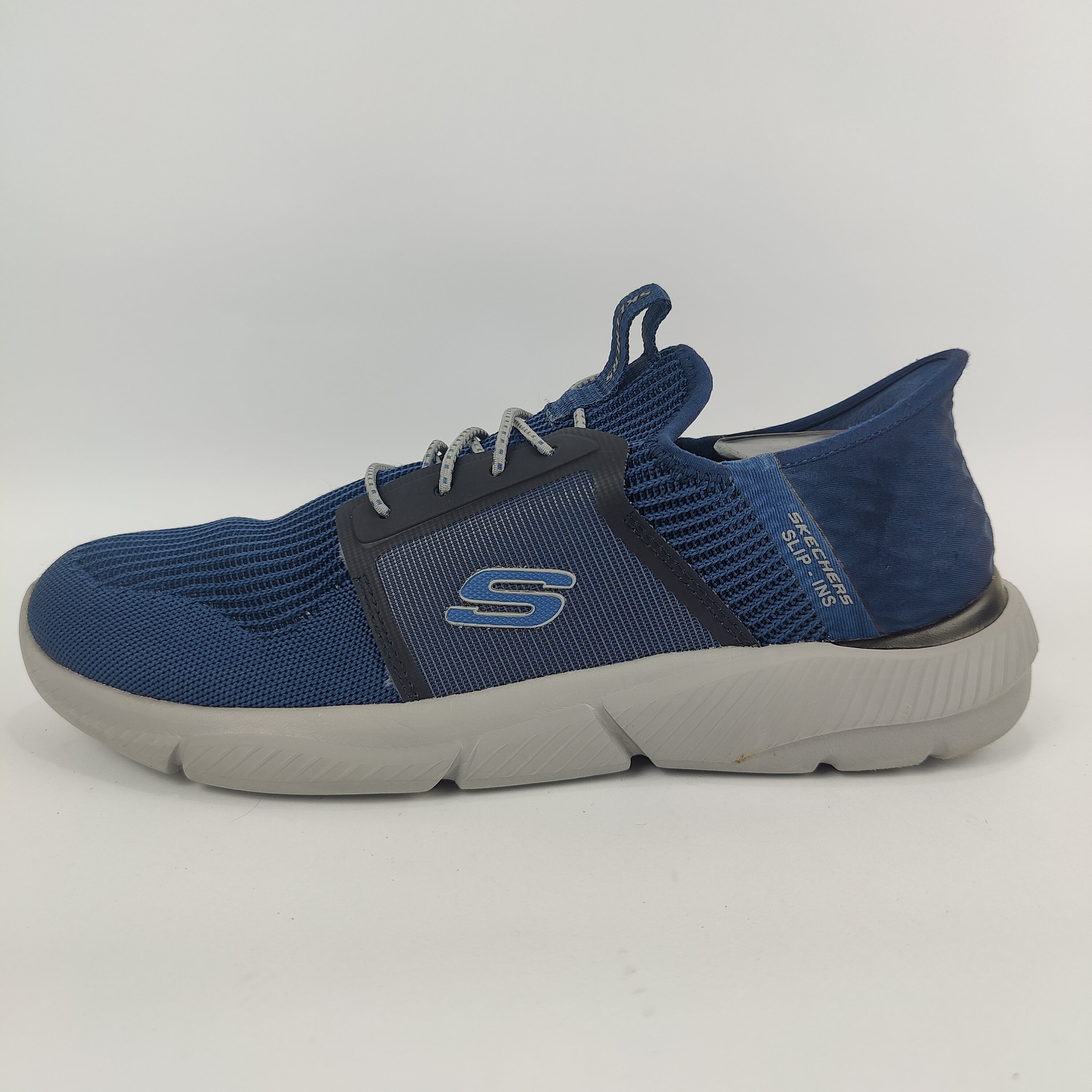 Skechers Wide Fit Medicated Shoes (UK/PK 9) - 43 | Excellent