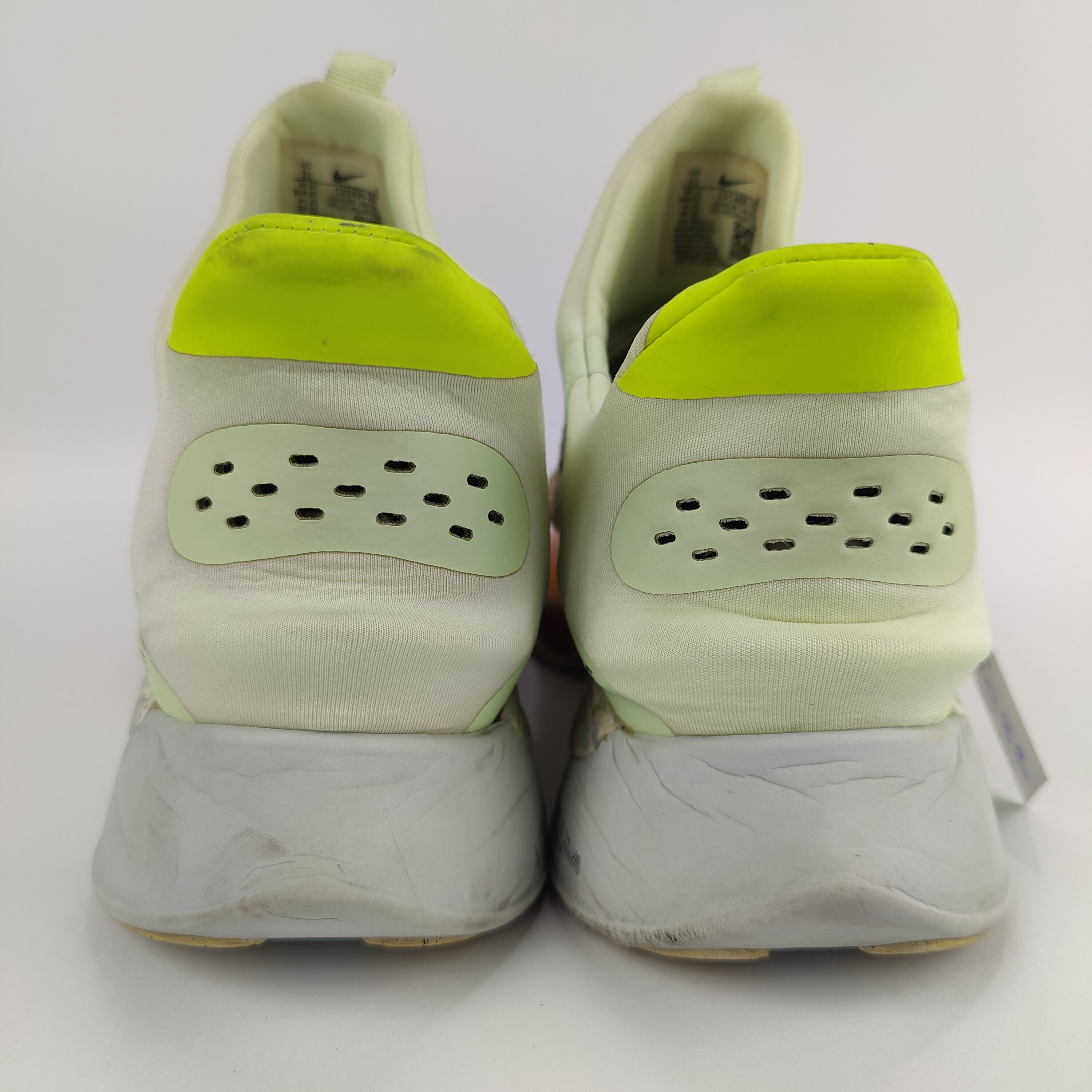 Nike Air Zoom Tempo Next% FlyEase (UK/PK 10) - 45 | Excellent