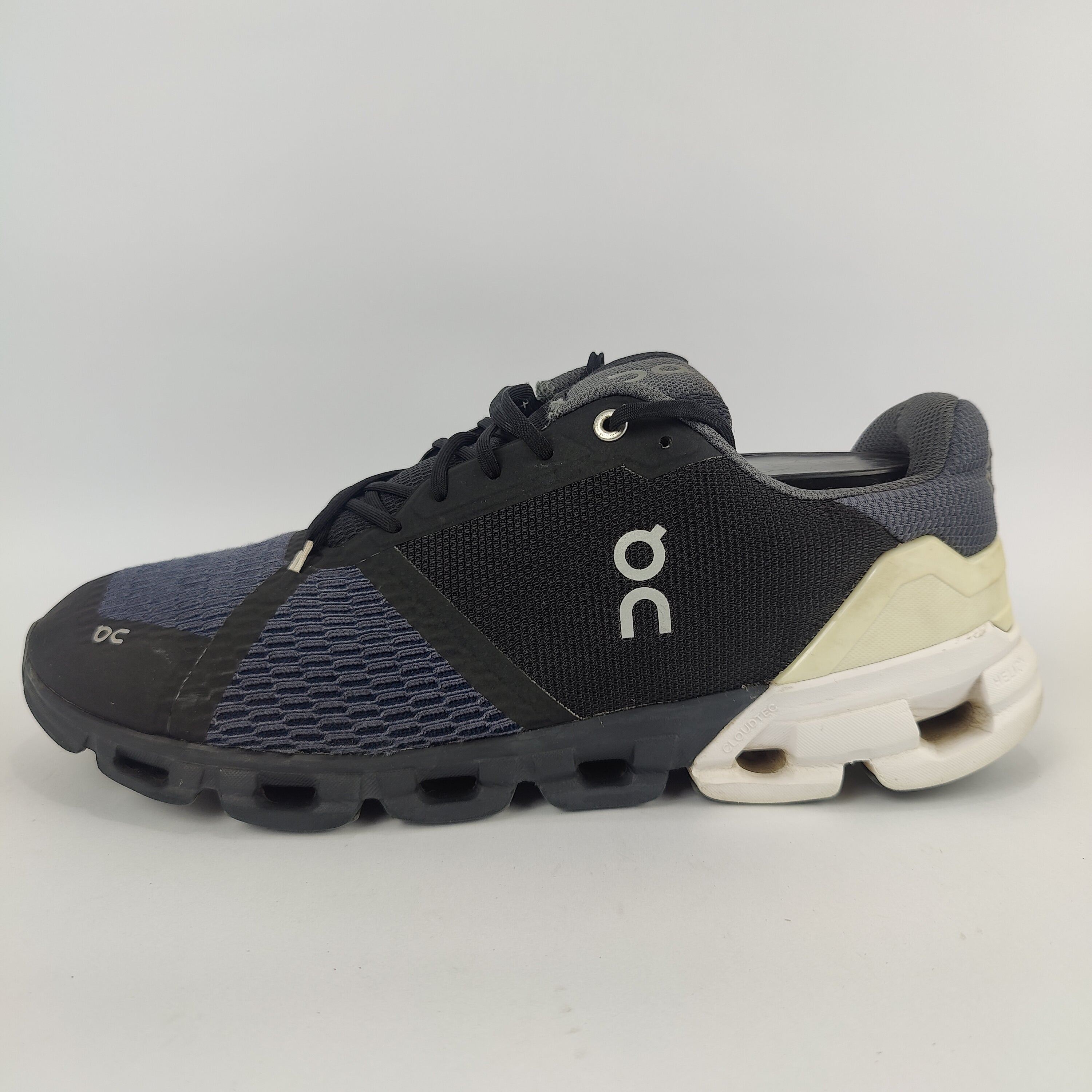 On Cloud Flyer (UK/PK 10) - 44.5 | Excellent